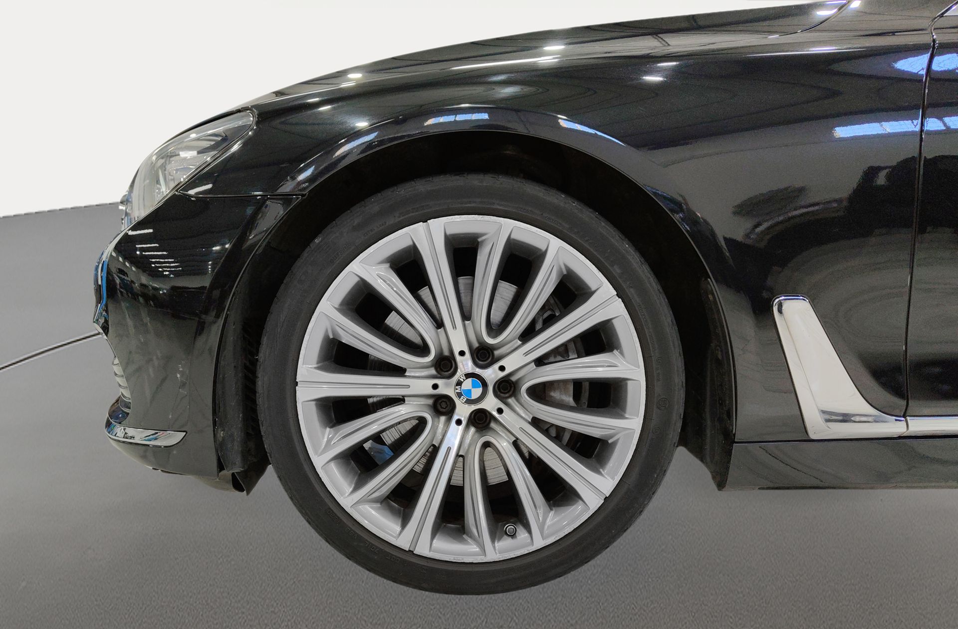BMW Serie 7 750Li xDrive - foto 40