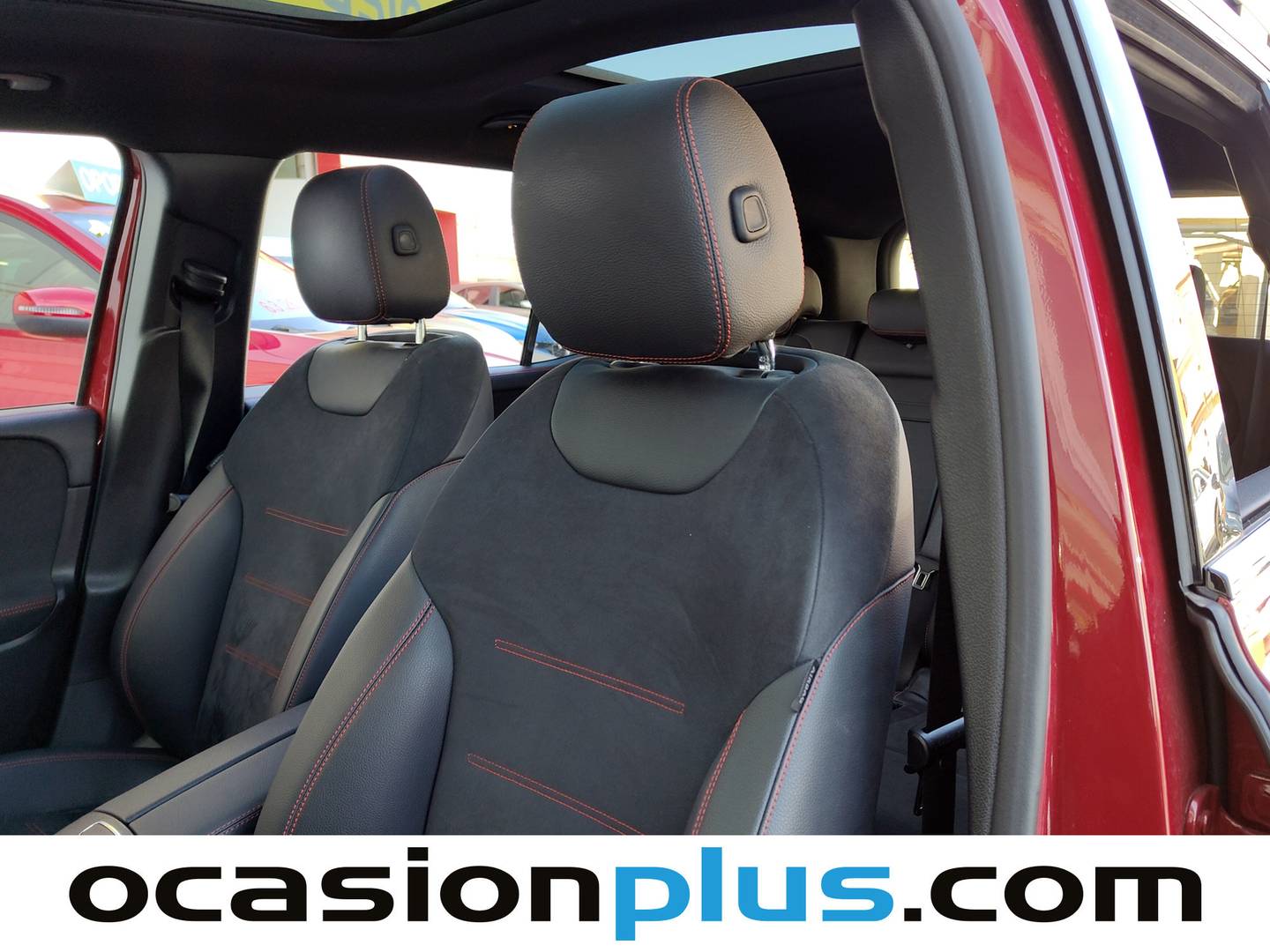 Equipamiento del Mercedes GLB Mercedes GLB 2.0  200 D DCT (150CV)