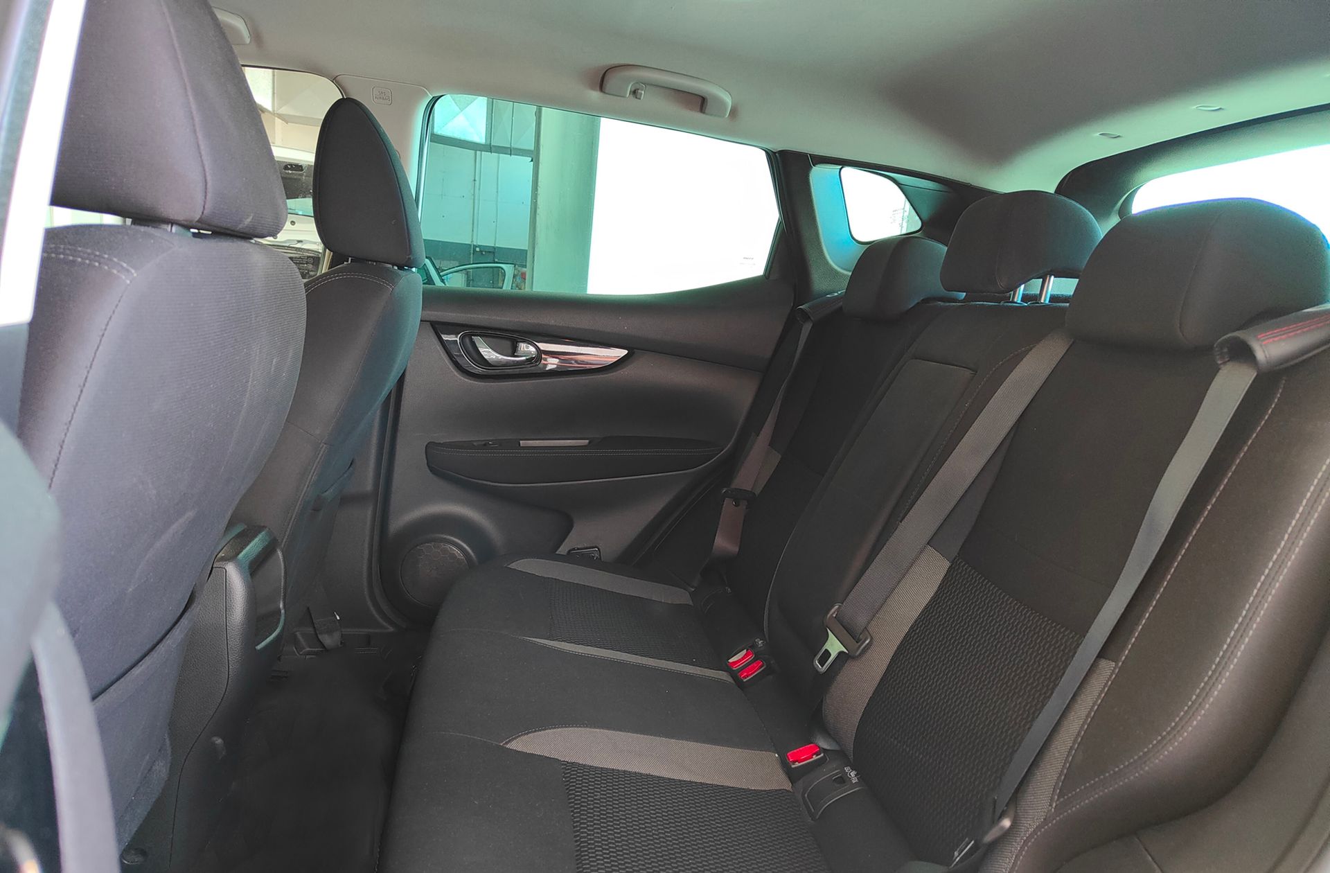 Nissan Qashqai dCi 115 Acenta - foto 11