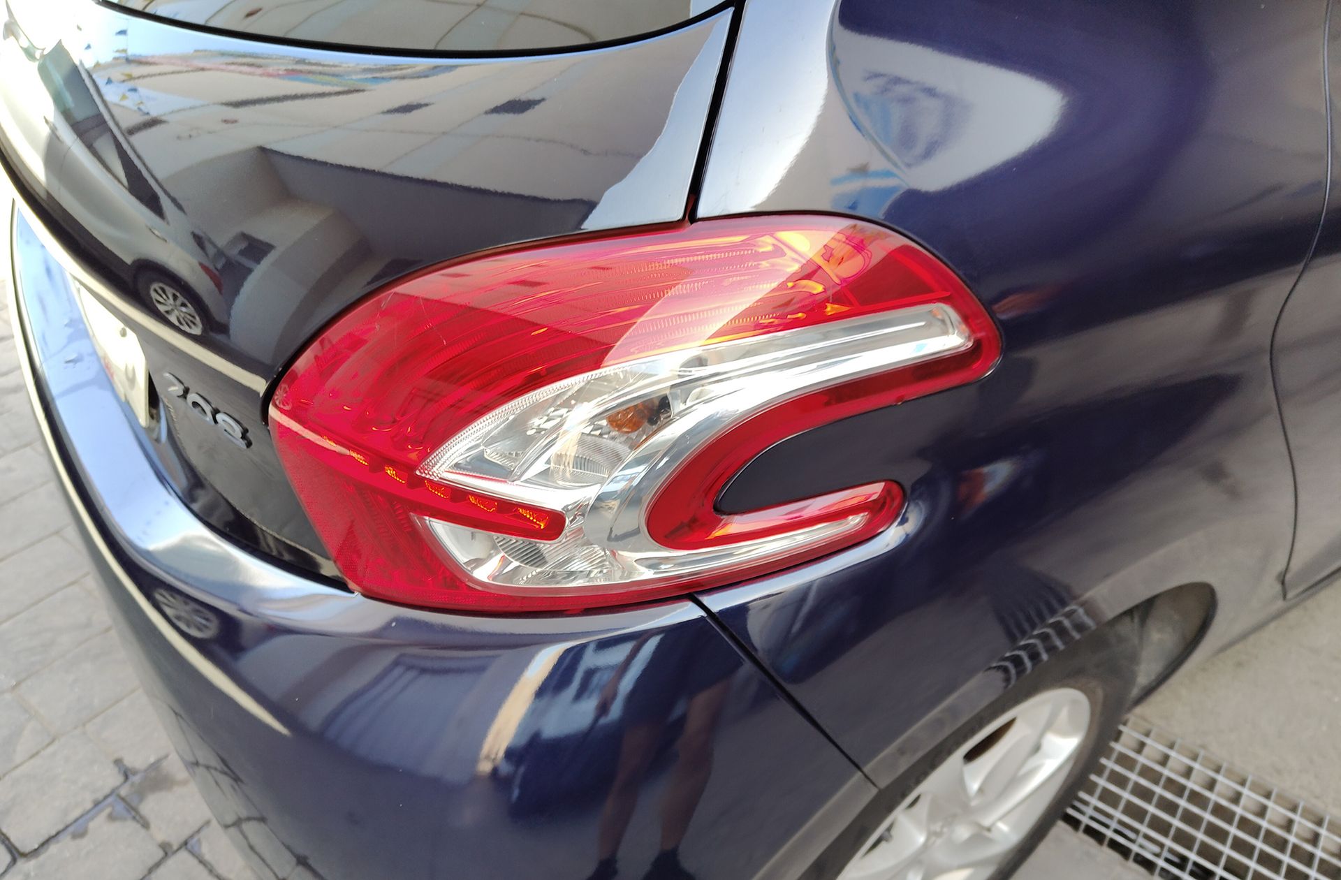 Peugeot 208 HDi 68 Style - foto 14