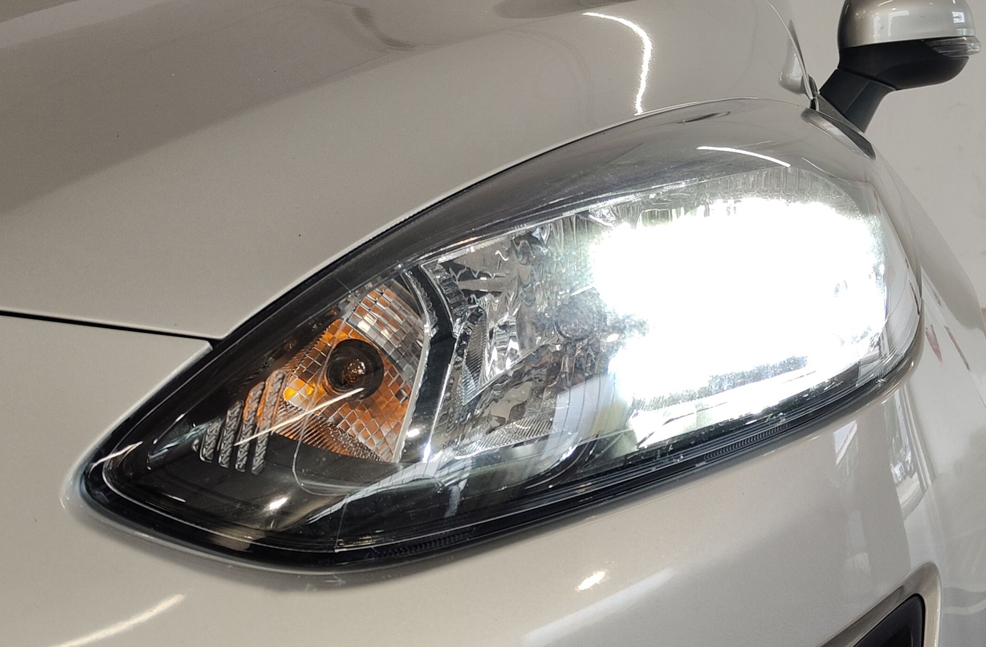 Ford Fiesta 1.0 EcoBoost Trend - foto 12