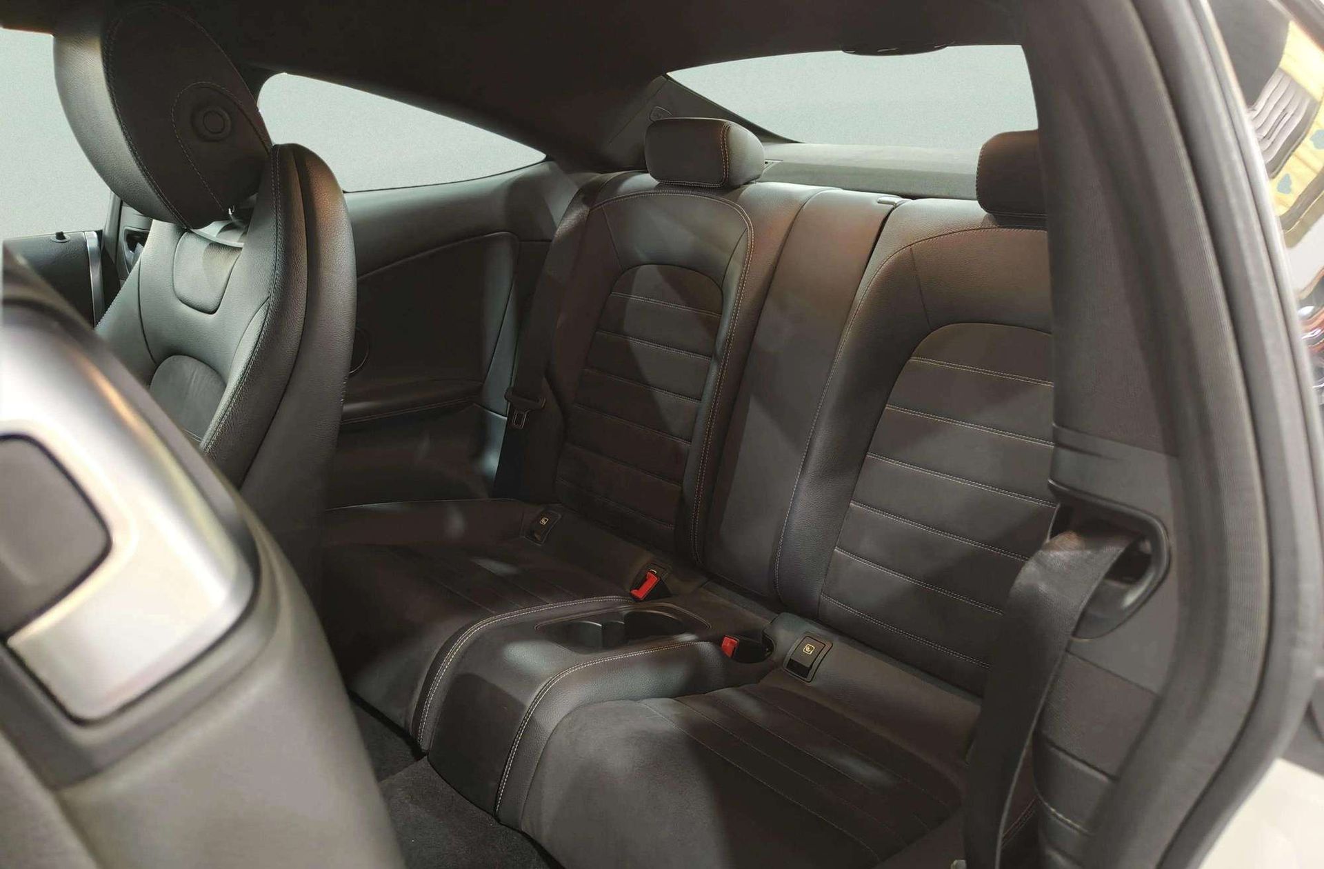 Mercedes-Benz Clase C Coupe 200 AMG Line - foto 11