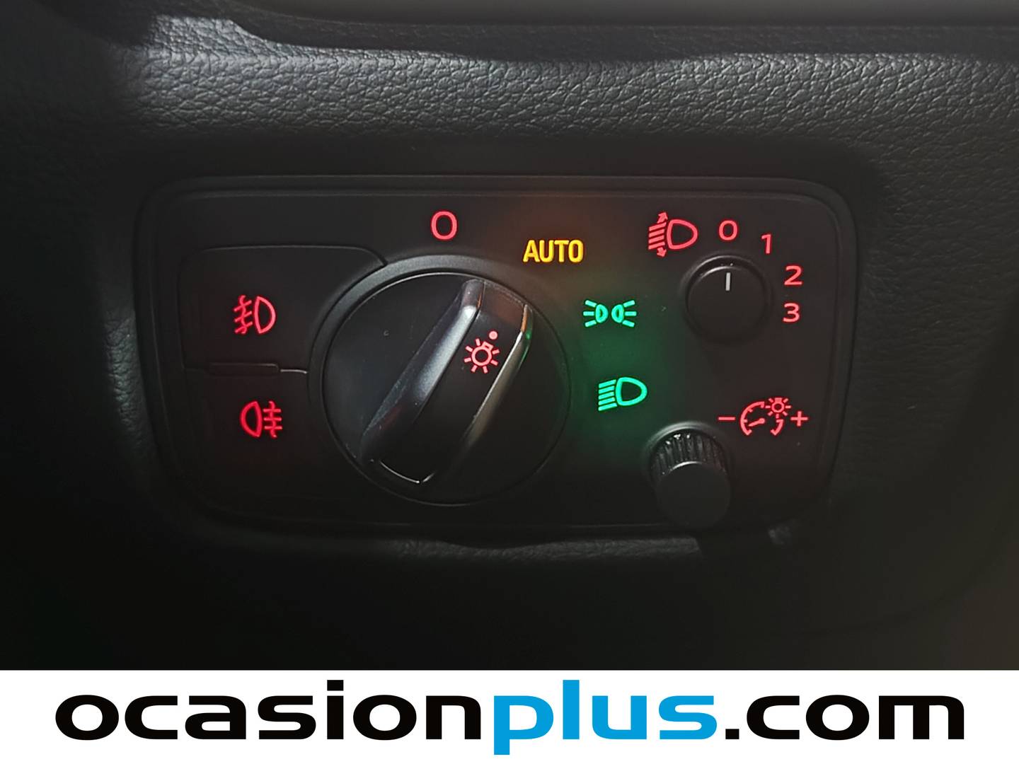 Extras y acabados del Audi A3 Audi A3 Sedan S line edition 1.6 TDI clean diesel (110 CV)