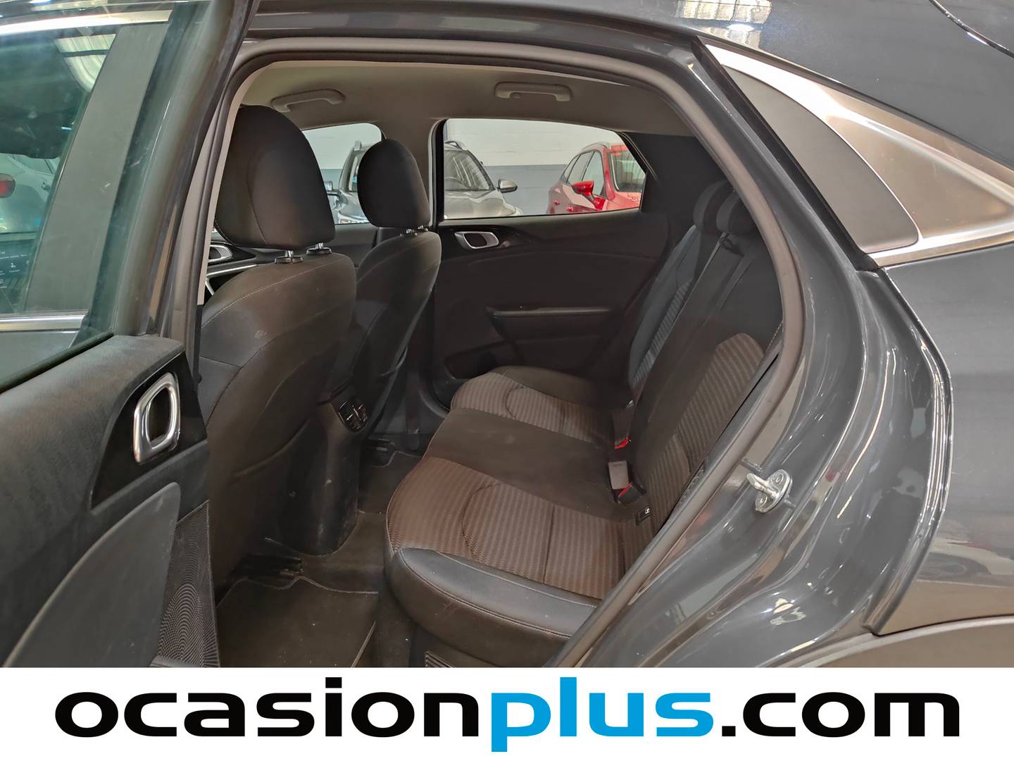 Foto asientos traseros KIA XCeed KIA XCeed 1.6 GDi PHEV eDrive (141 CV)