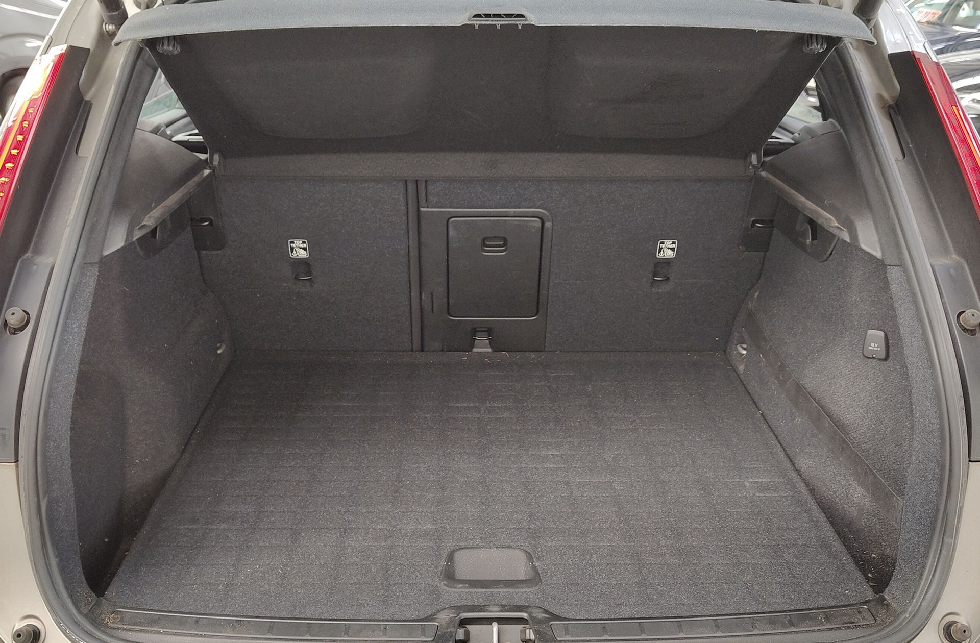 Volvo XC40 D3 Business Plus - foto 17