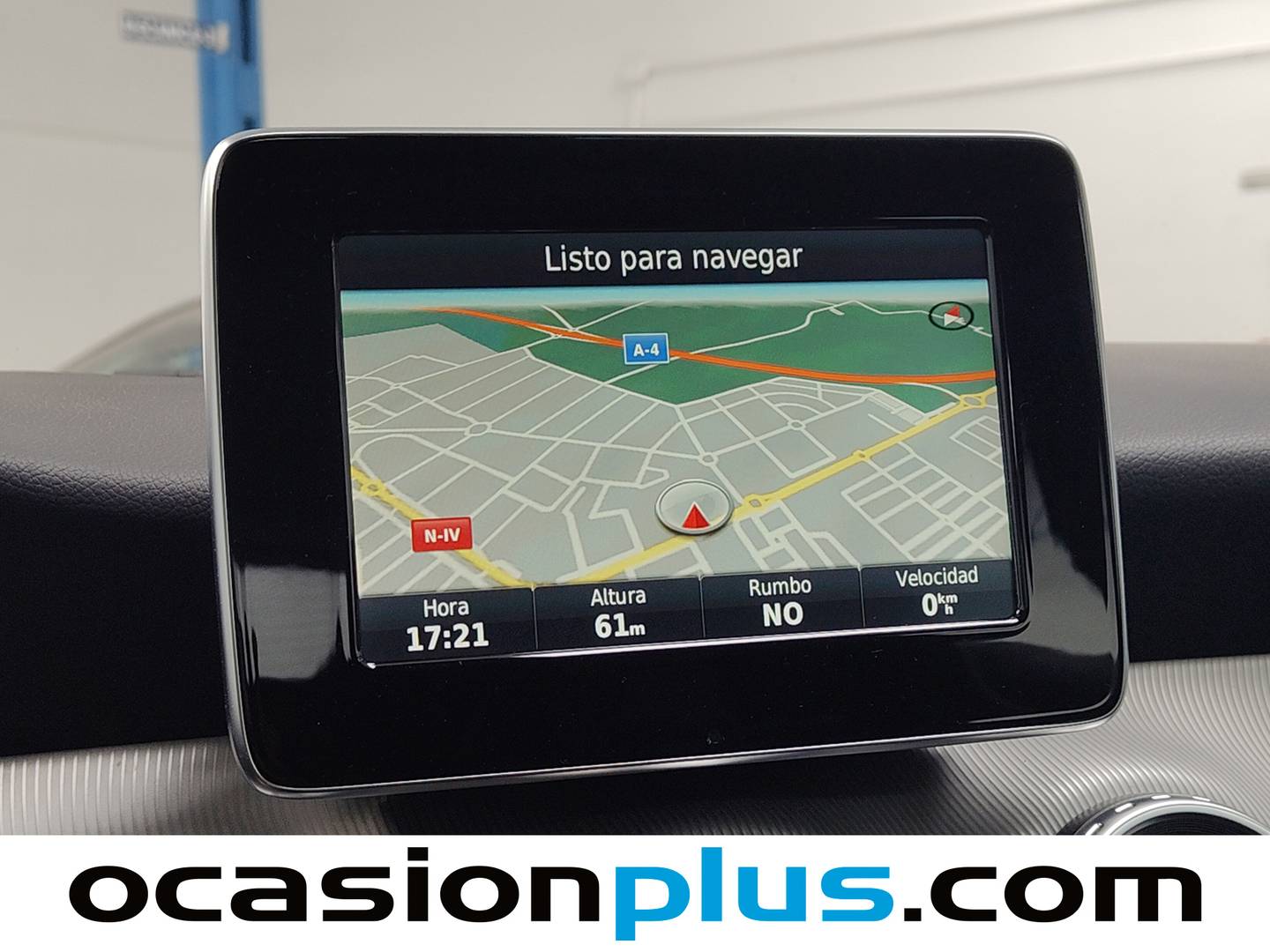 Extras y acabados del Mercedes GLA Mercedes GLA 200 d AMG Line (136 CV)