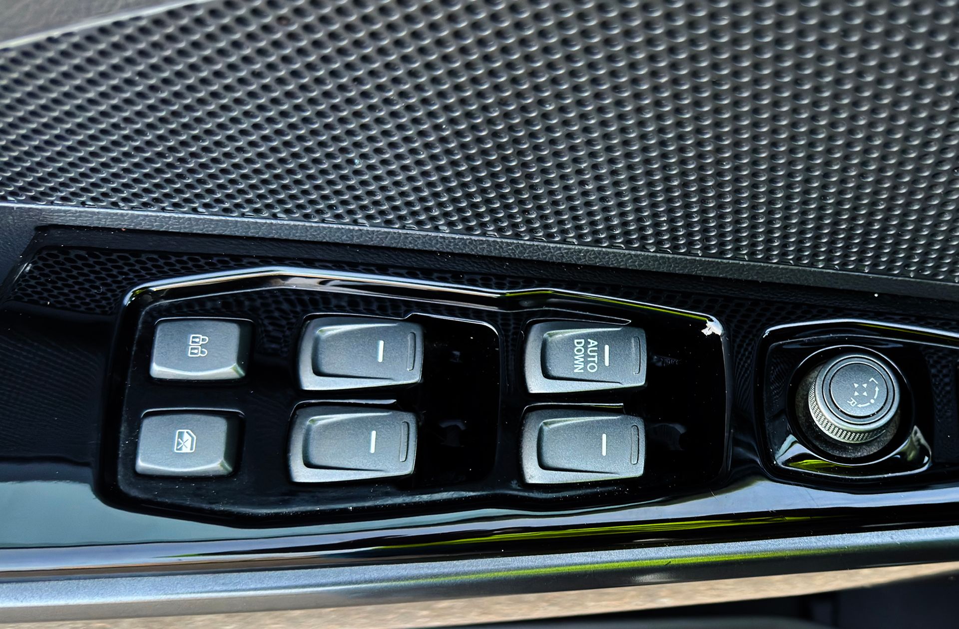 SsangYong Tivoli G12T Urban Plus - foto 31
