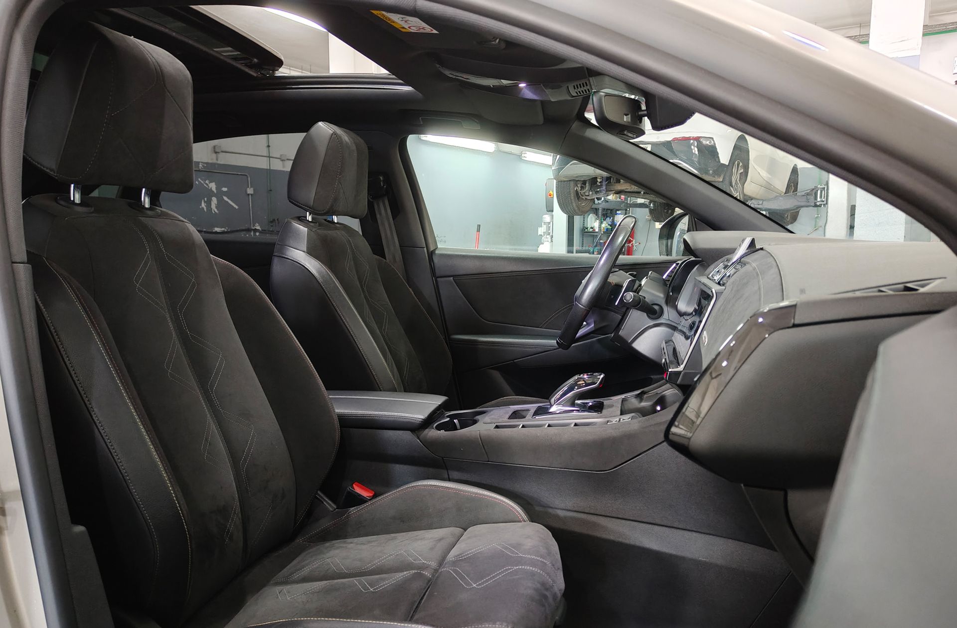 DS DS 7 Crossback E-Tense 300 Performance Line+ 4WD - foto 21