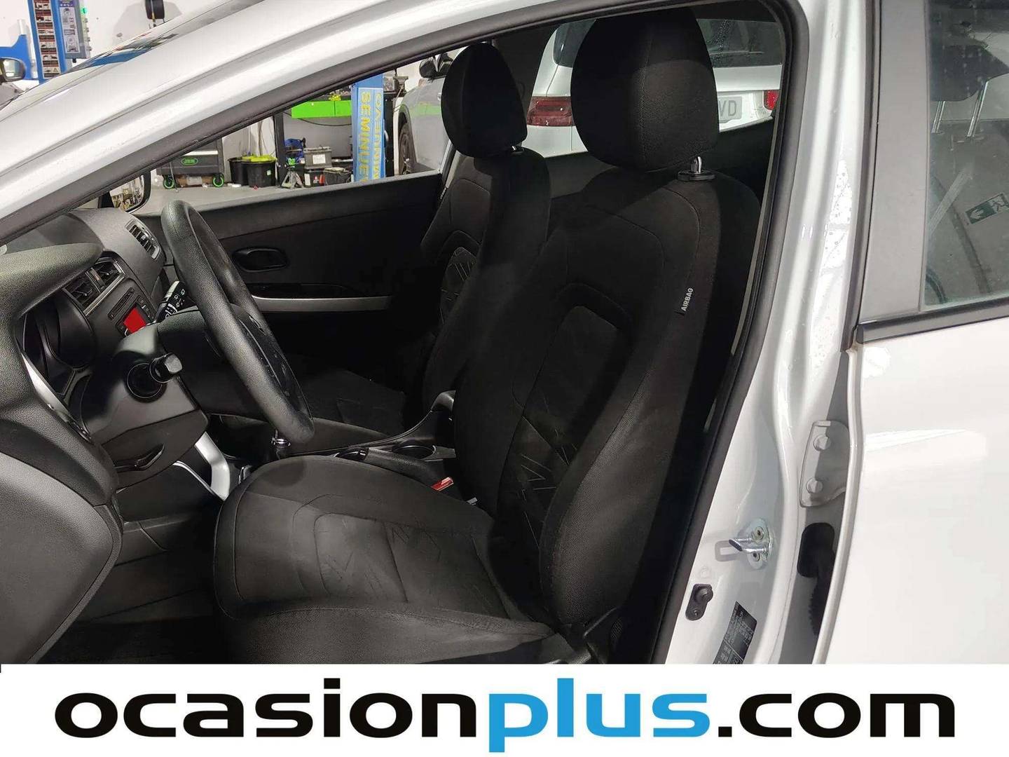 Foto asientos delanteros KIA Ceed Kia Ceed 1.4 CRDi WGT Concept (90 CV)