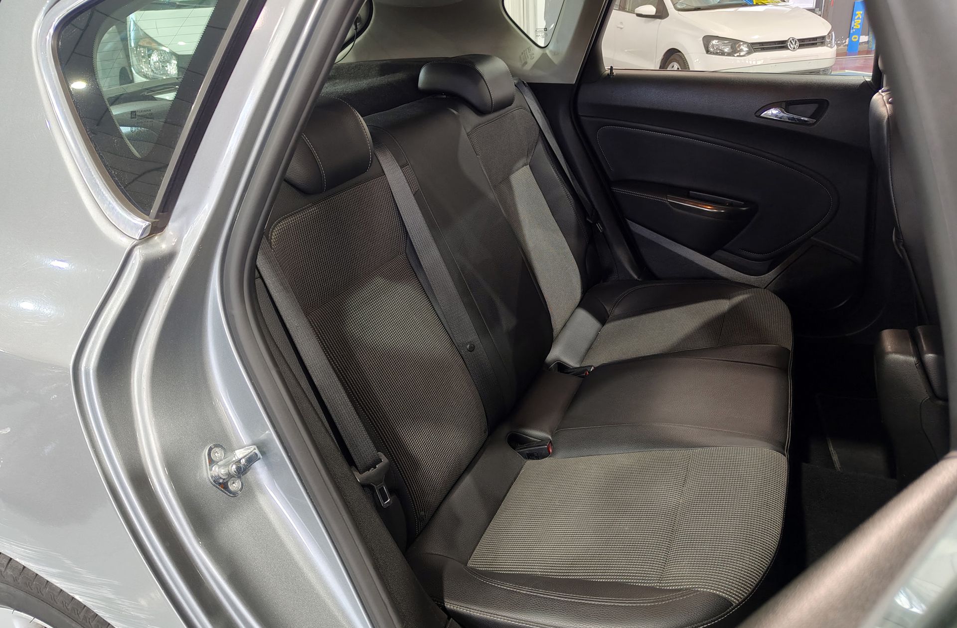 Opel Astra 1.7 CDTI Cosmo - foto 15