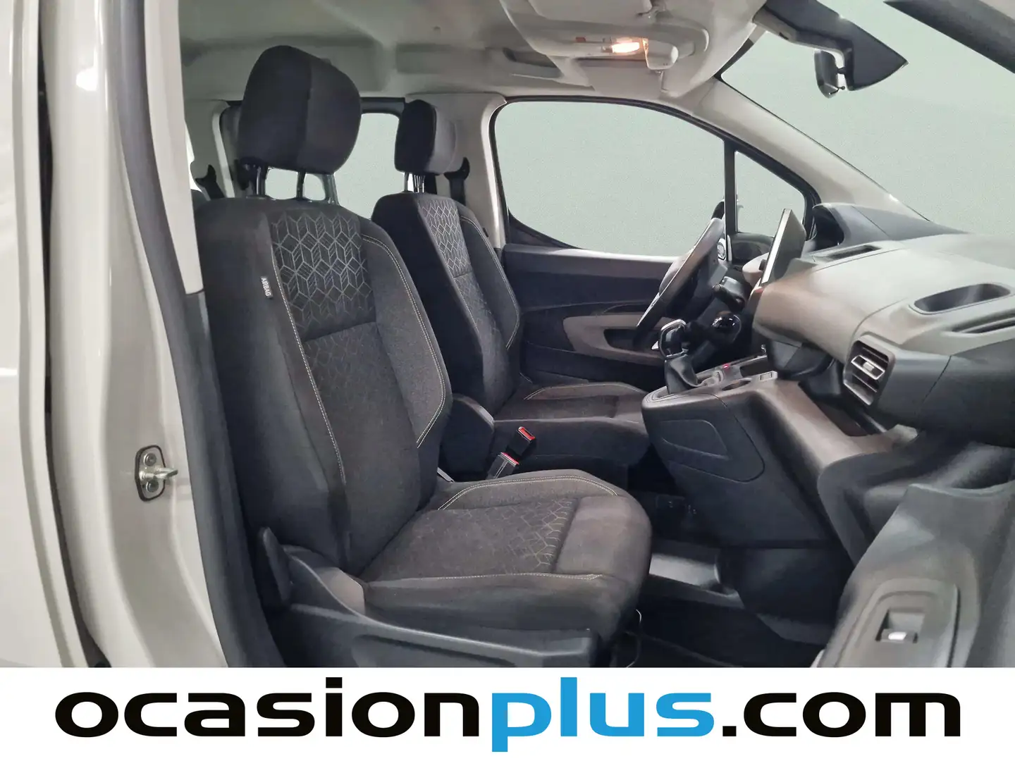 Foto Peugeot Rifter Peugeot Rifter BlueHDi 100 Active Standard Nav+ (100 CV)