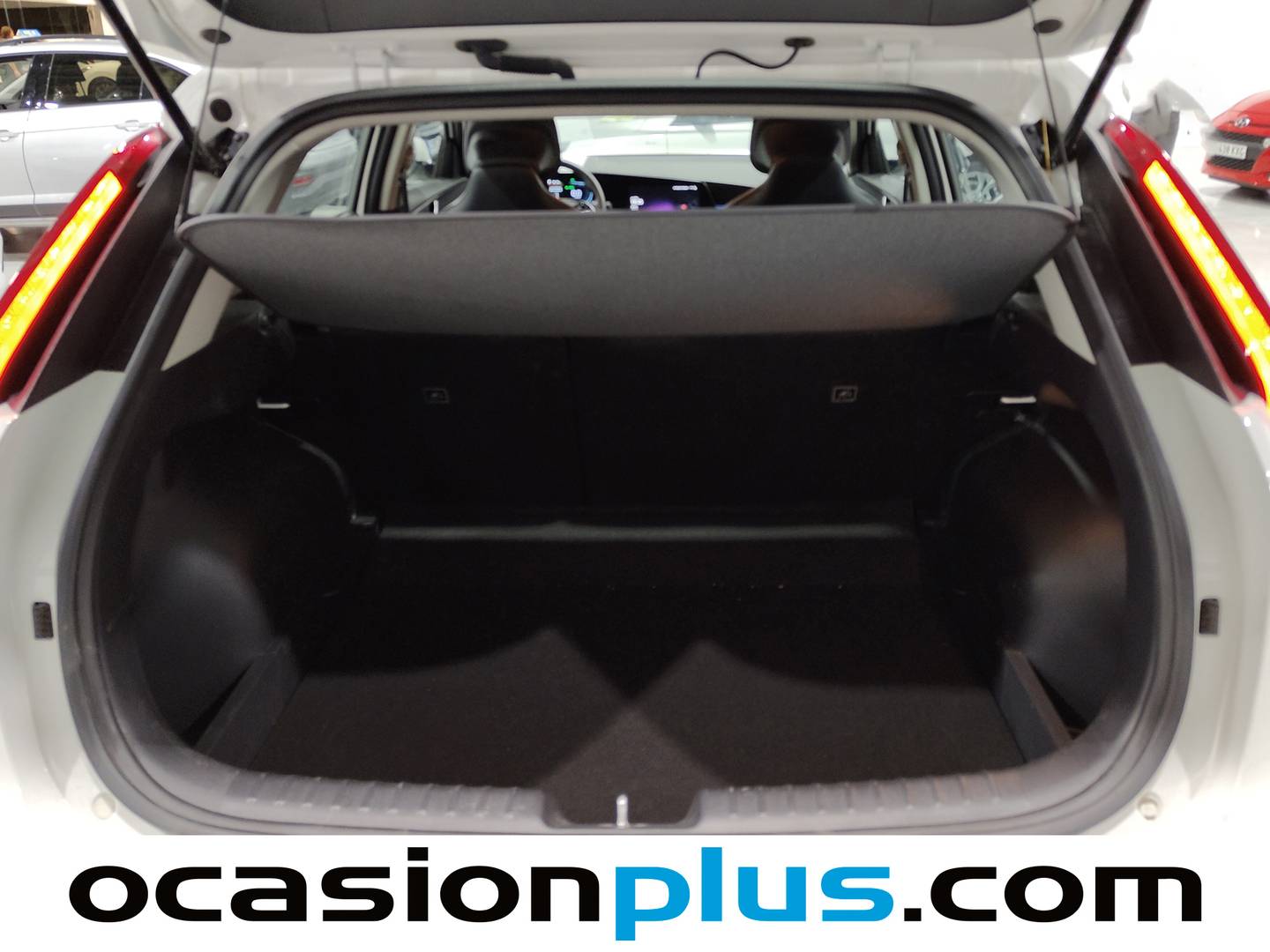 Foto KIA Niro Kia Niro 1.6 GDi HEV Drive (129 CV)