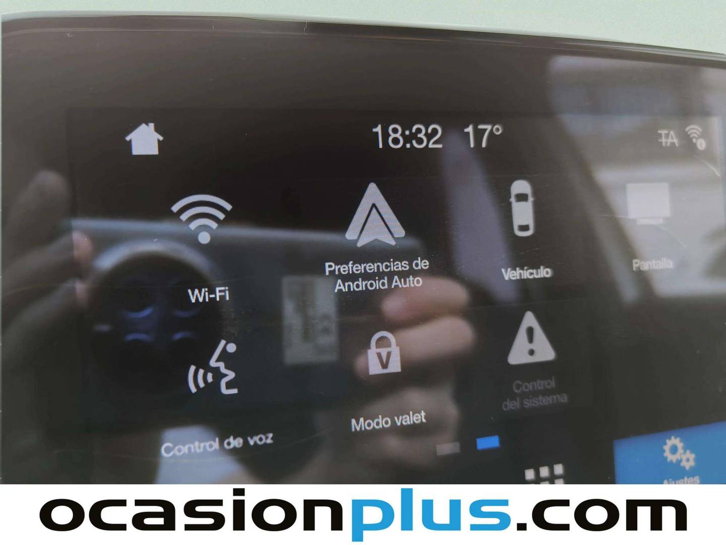 Extras y acabados del Ford Ka+ Ford Ka+ 1.2 Ti-VCT Active (85 CV)