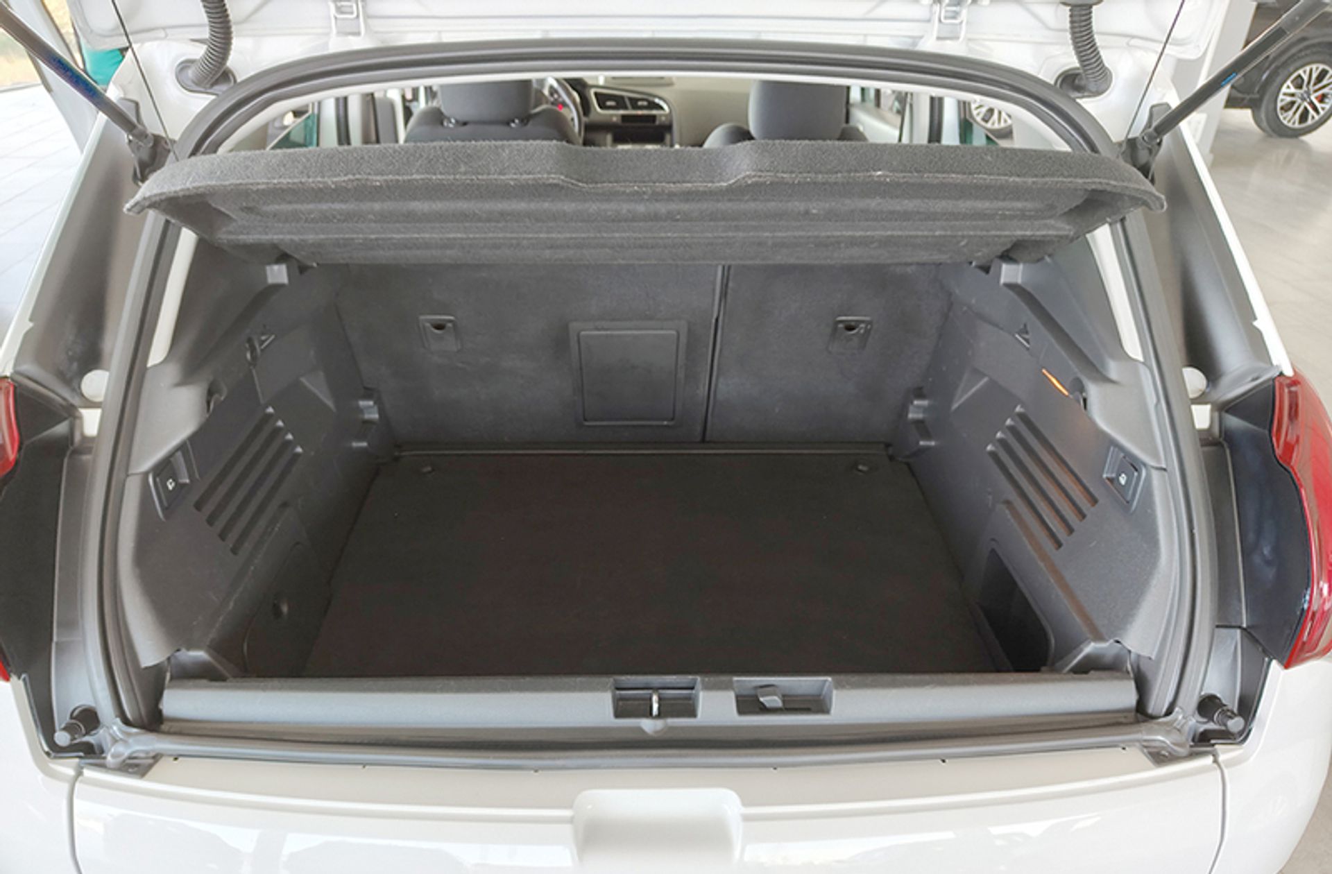 Peugeot 3008 1.2 PureTech Style - foto 12