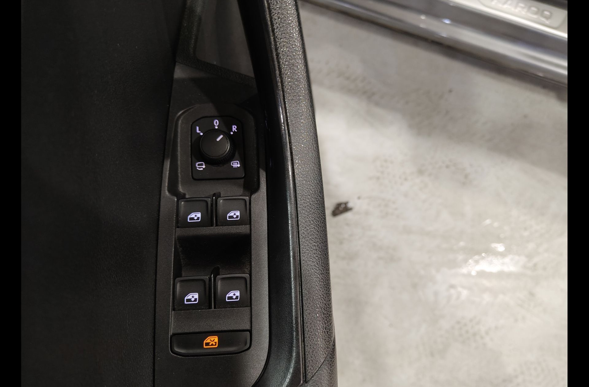 Škoda Karoq 1.5 TSI ACT Style DSG - foto 34