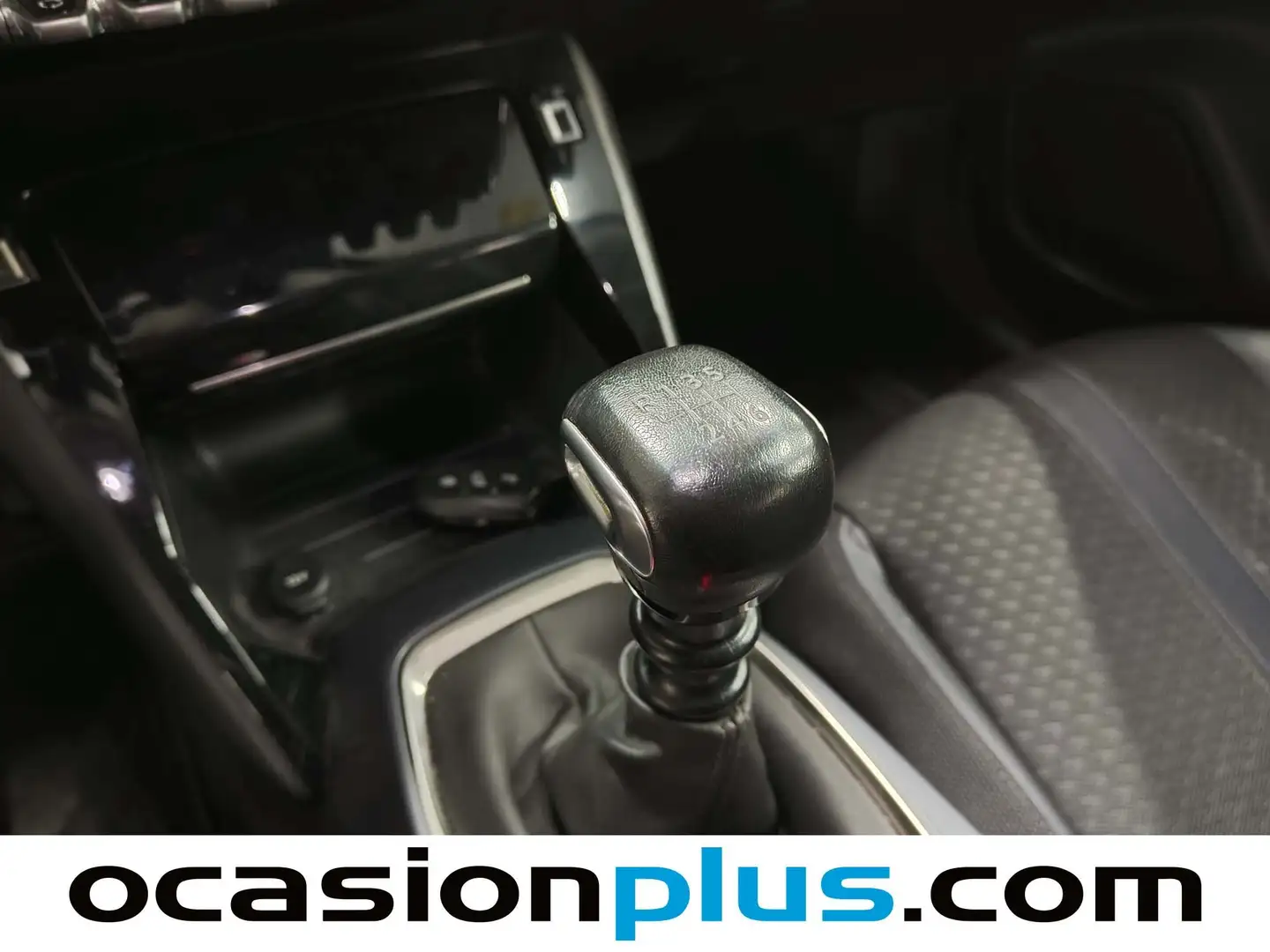 Foto Peugeot 2008 Peugeot 2008 PureTech 130 S&S Allure (130 CV)