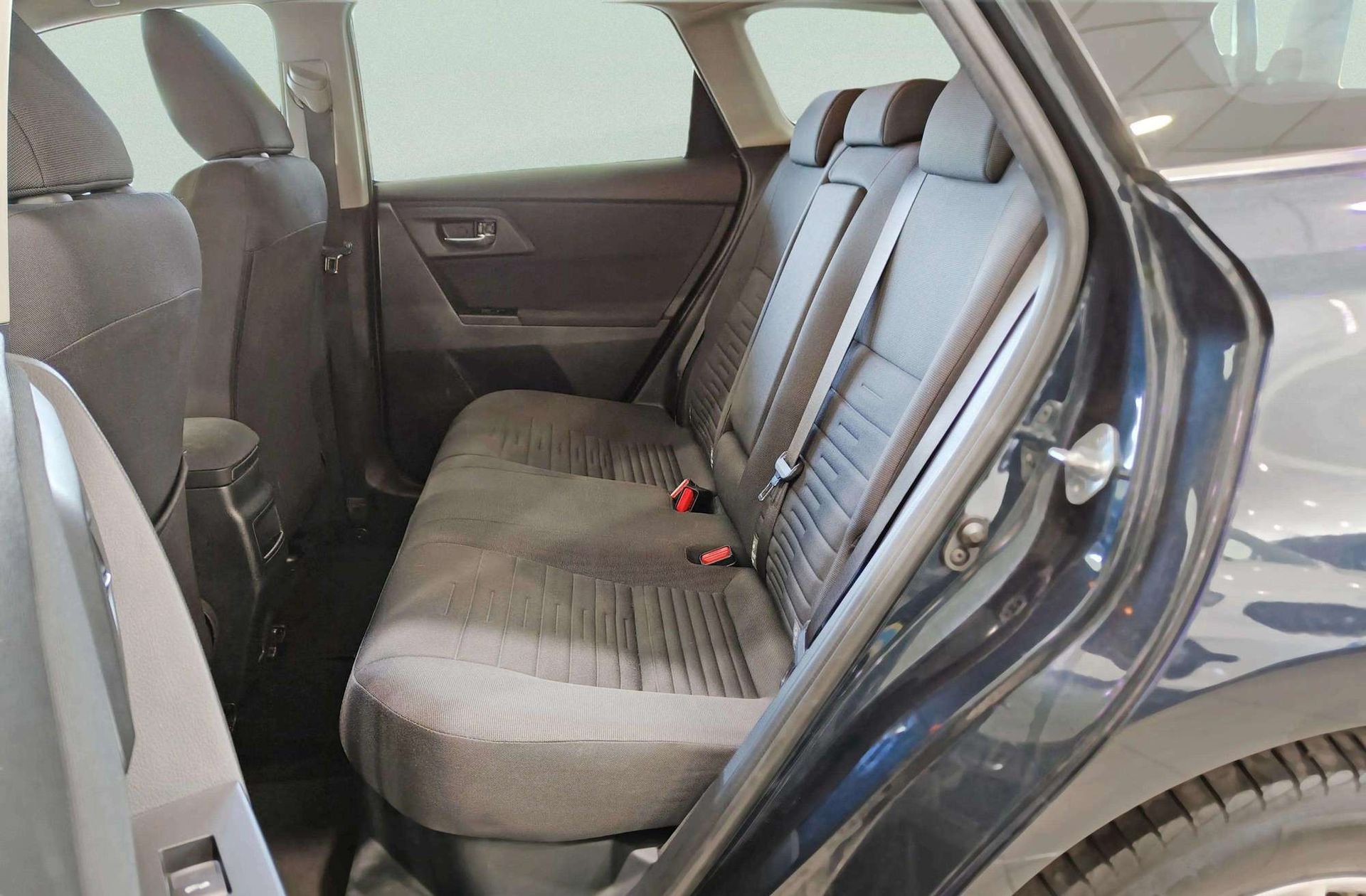 Toyota Auris 140H Touring Sports Active - foto 11