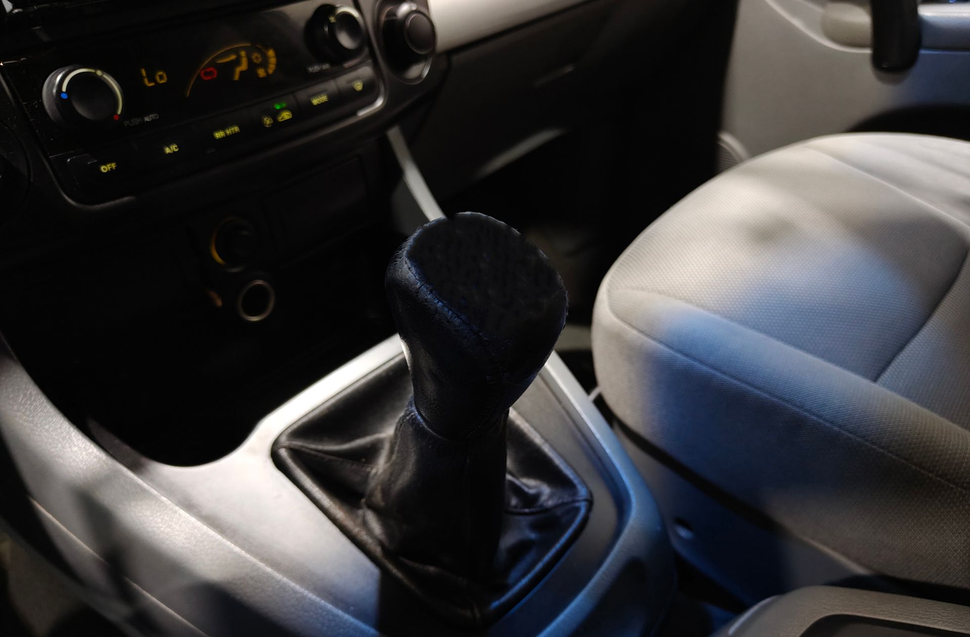 SsangYong Rodius 270 Xdi Limited - foto 5