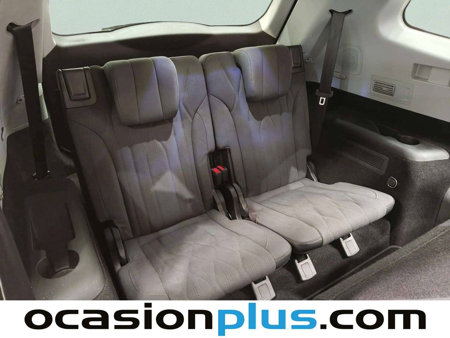 Extras y acabados del EBRO S800 EBRO S800 1.6 TGDI Luxury DCT (147 CV) 7 plazas