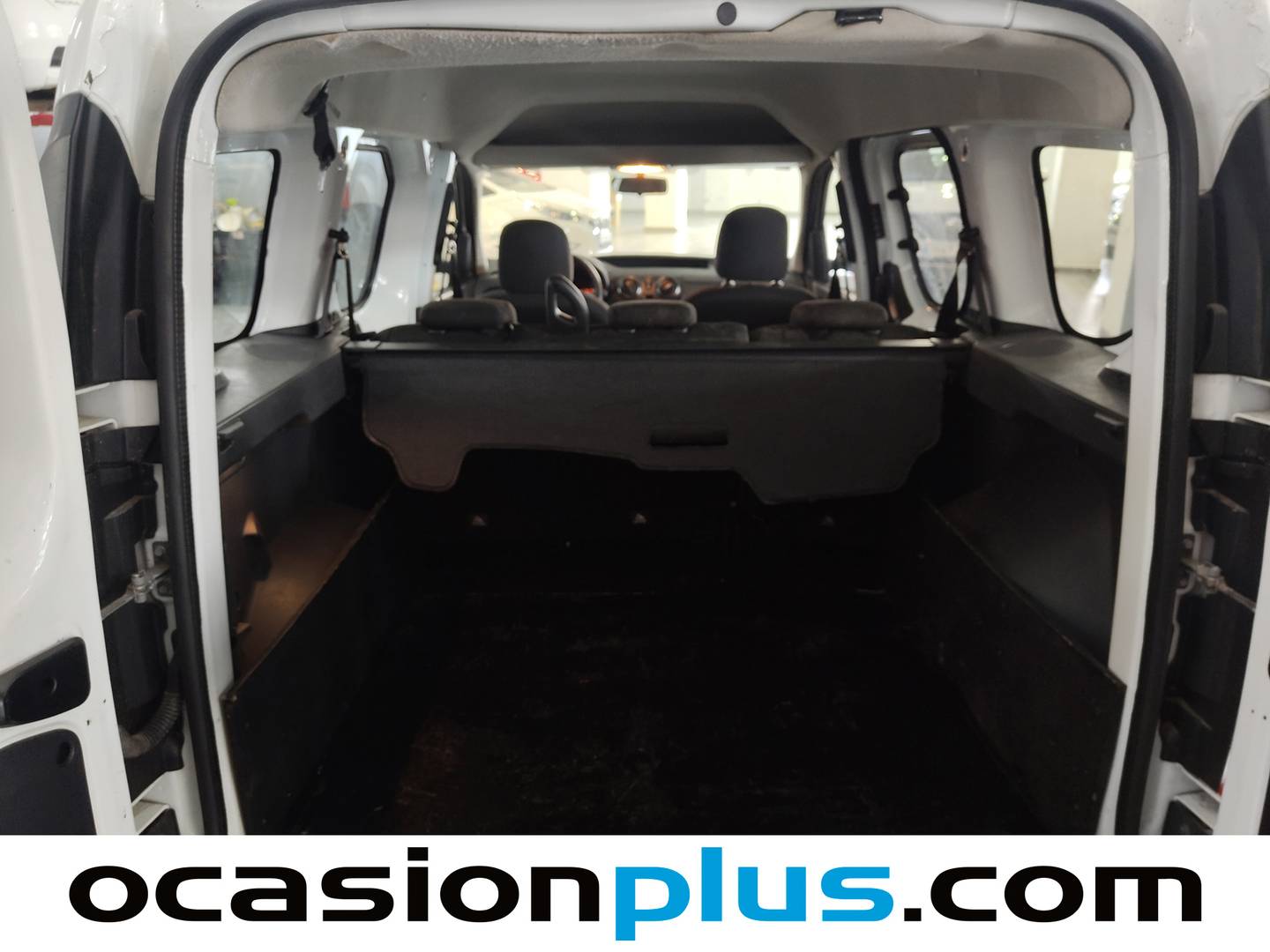 Foto asientos delanteros Dacia Dokker Dacia Dokker 1.6 GLP Ambiance (98 CV)
