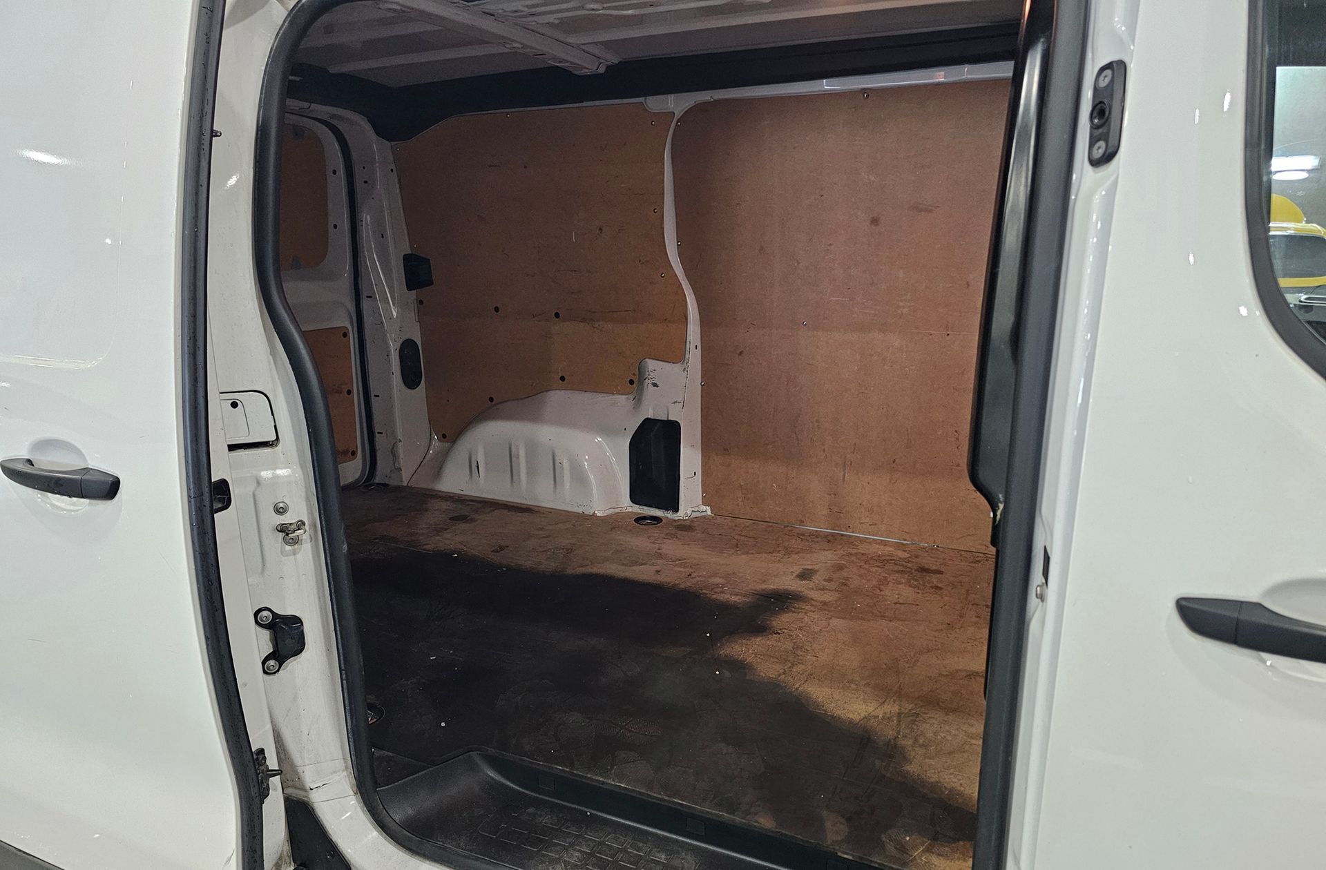 Peugeot Expert Furgon BlueHDi 100 Standard - foto 15