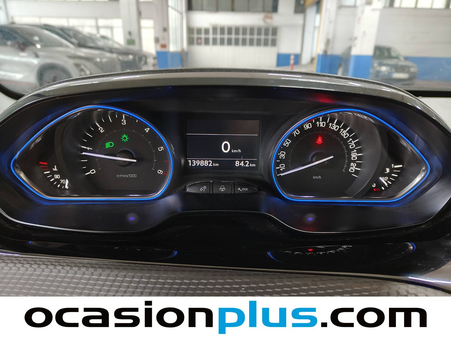 Foto Peugeot 2008 Peugeot 2008 BlueHDi 100 Allure (100 CV)