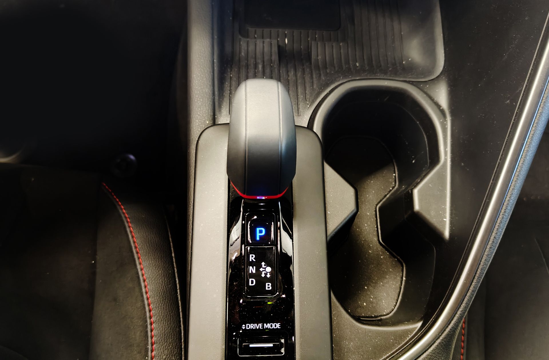 Toyota C-HR 200H GR Sport AWD-i - foto 5