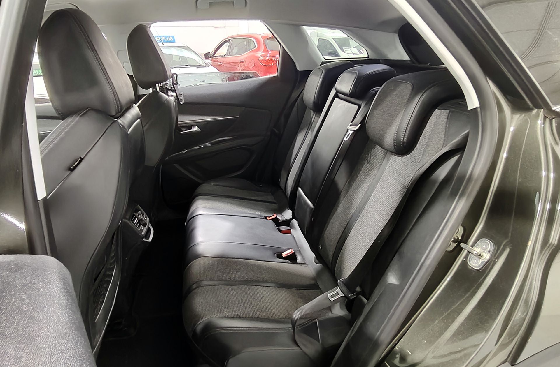 Peugeot 3008 1.6L THP Allure EAT6 - foto 11