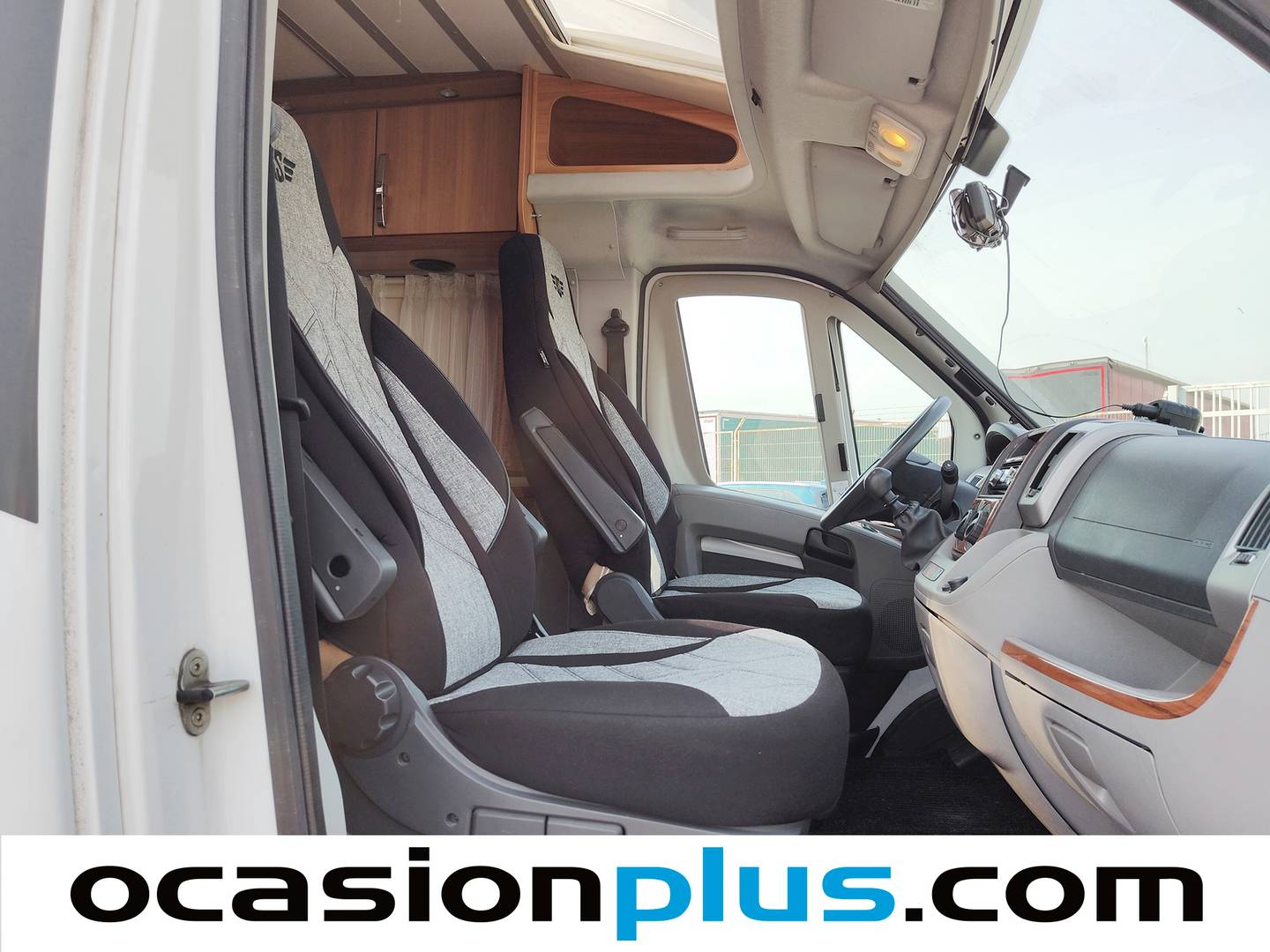 Foto asientos traseros Hymer T 674 CL Hymer T 674 CL (131 CV) 4 Plazas