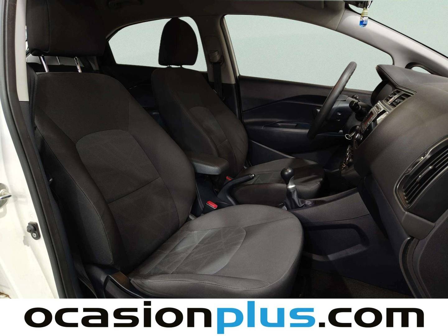 Fotos maletero KIA Rio KIA Rio 1.2 CVVT Concept (84 CV)