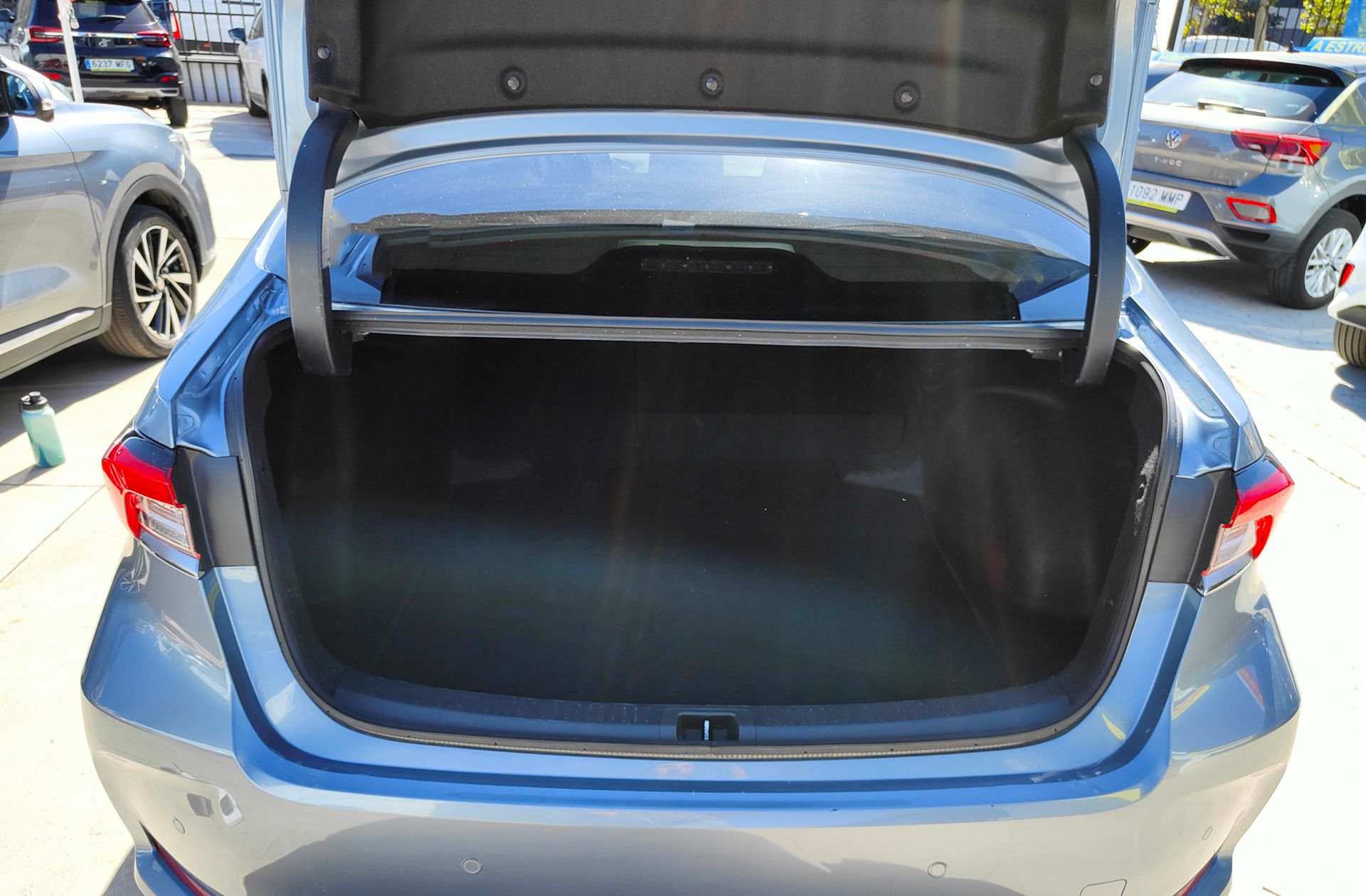 Toyota Corolla 140H Style - foto 17