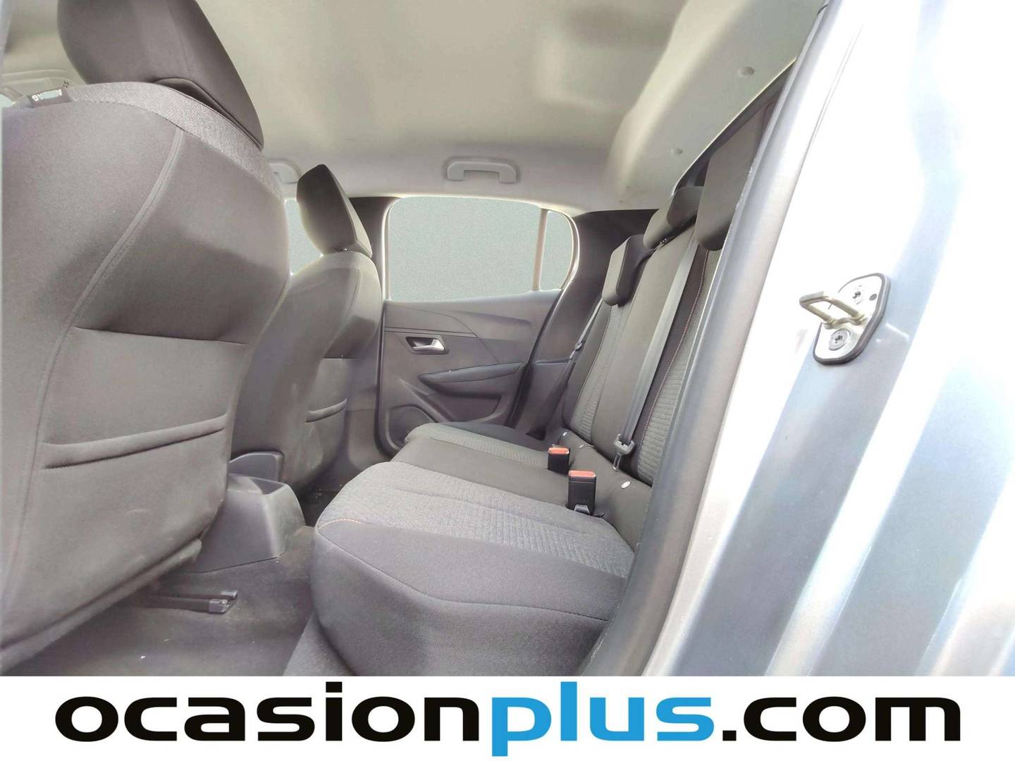 Foto asientos traseros Peugeot 208 Peugeot 208 Style Hybrid 110 eDCS6 (110 CV)