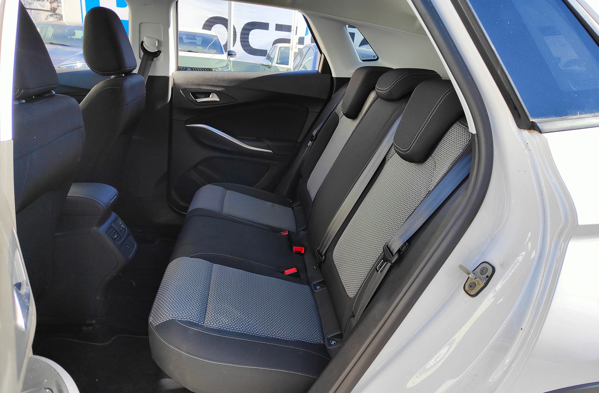 Opel Grandland 1.5 CDTi Selective - foto 11