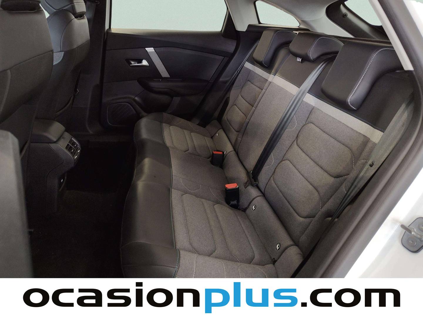 Foto asientos traseros Citroën C4 Citroën C4 PureTech 130 S&S 6v Plus (131 CV)