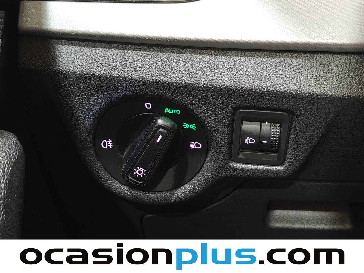 Foto Skoda Kamiq Skoda Kamiq 1.0 TSI Emotion (110 CV)