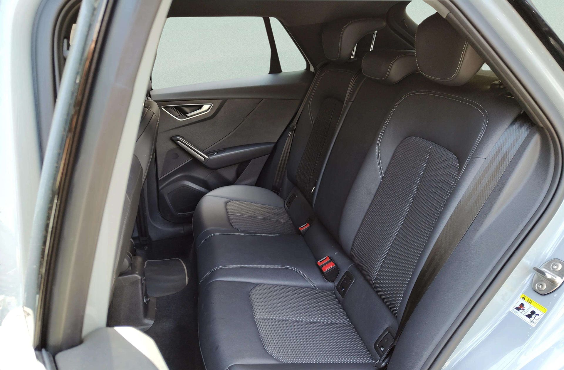 Audi Q2 Black line 30 TFSI - foto 12