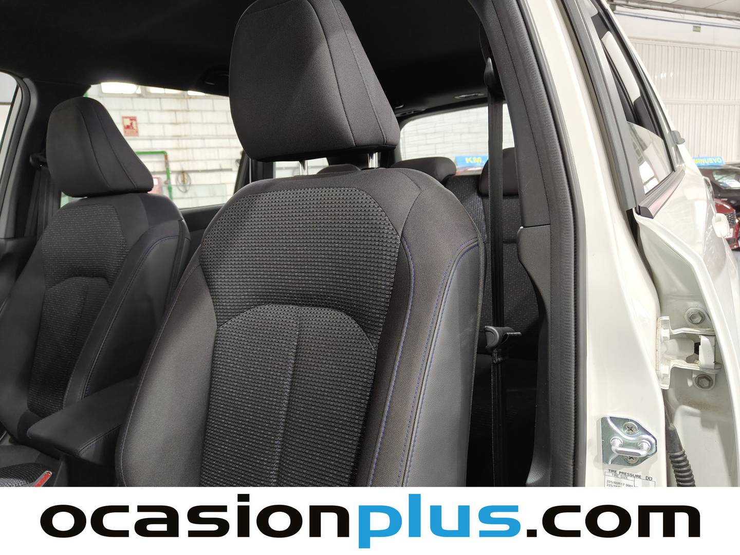Extras y acabados del Subaru Forester Subaru Forester 2.0i Hybrid Executive CVT  (150 CV)