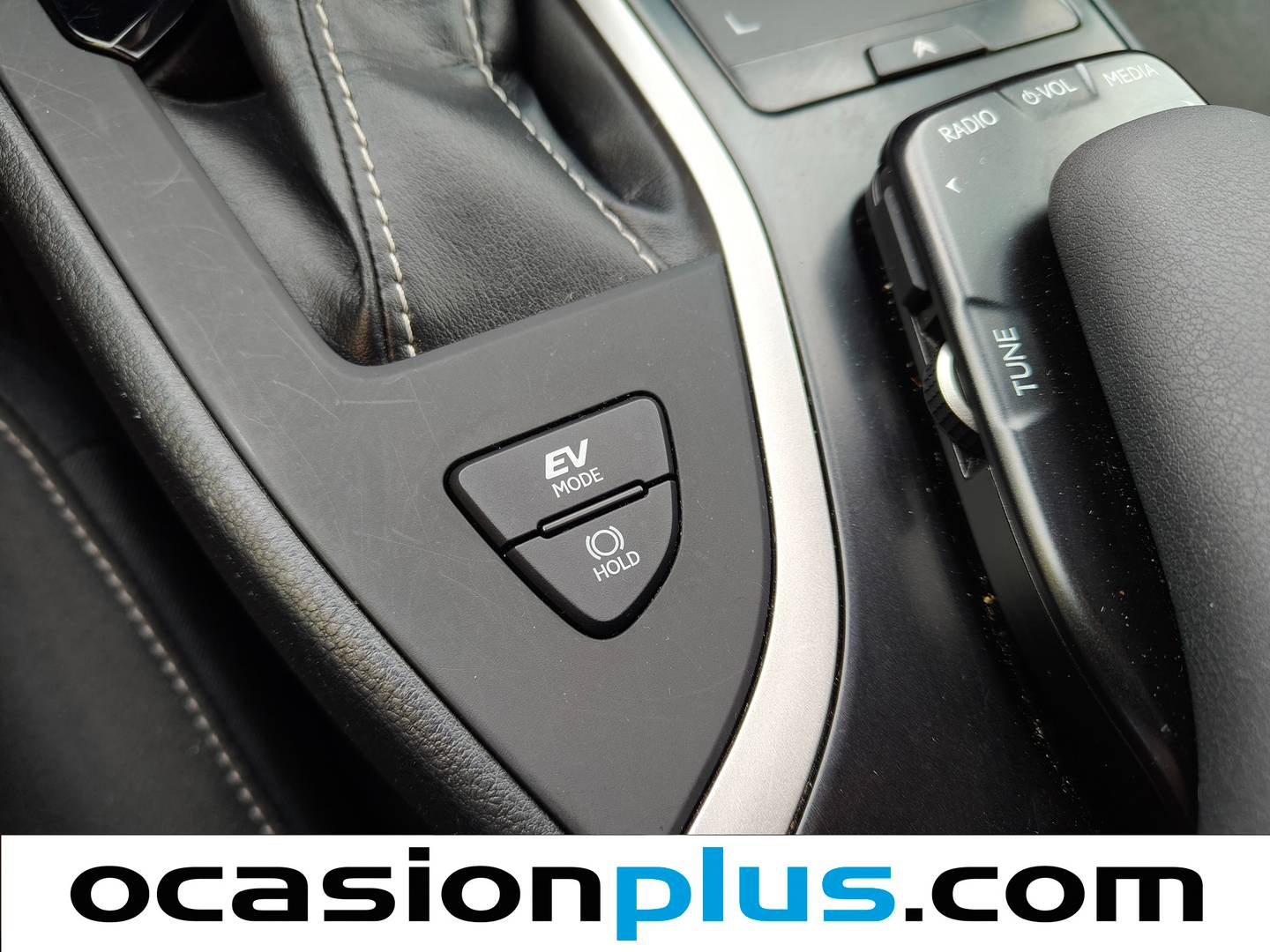 Lexus UX Lexus UX 250h Business 2WD (184 CV) de segunda mano