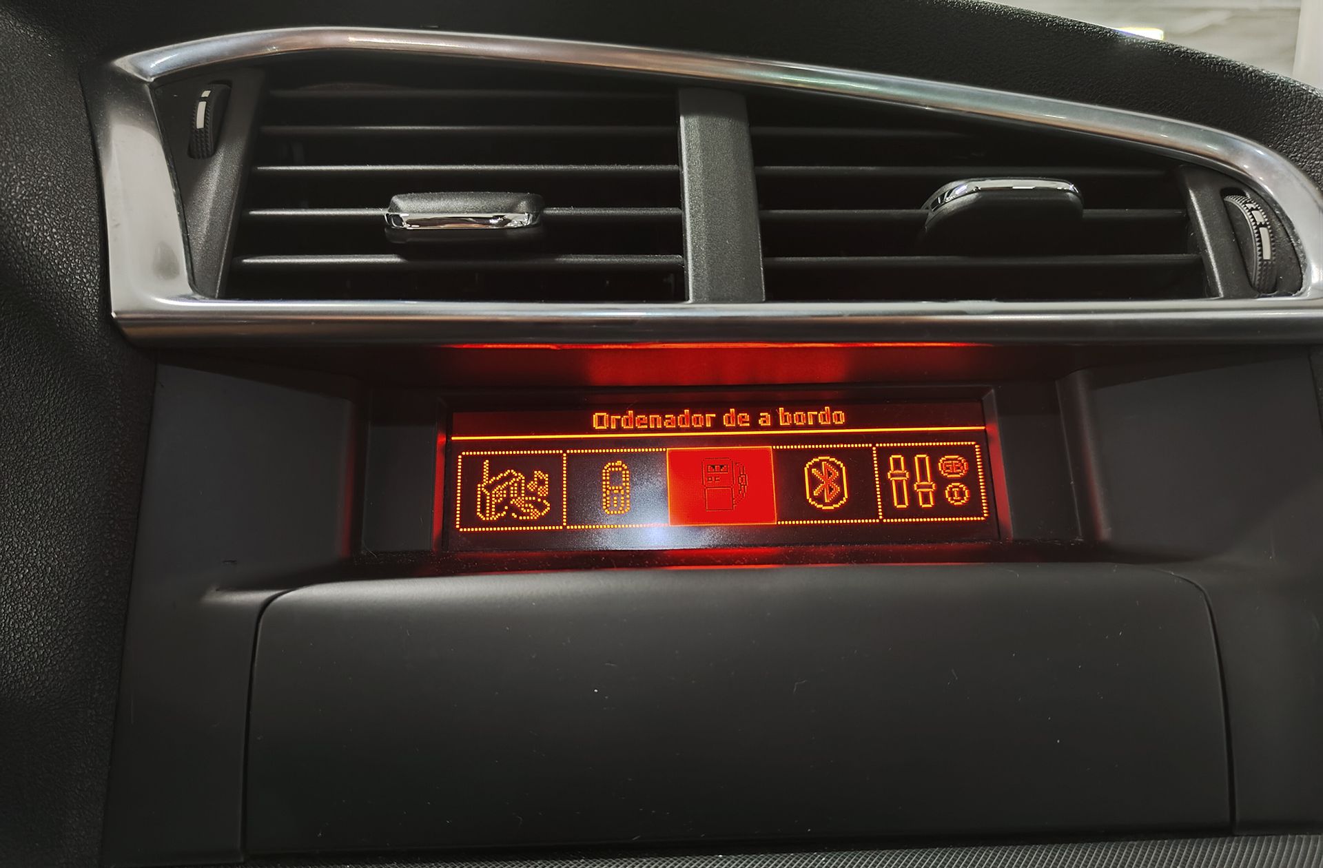 Citroën C4 1.6 e-HDI Collection - foto 27