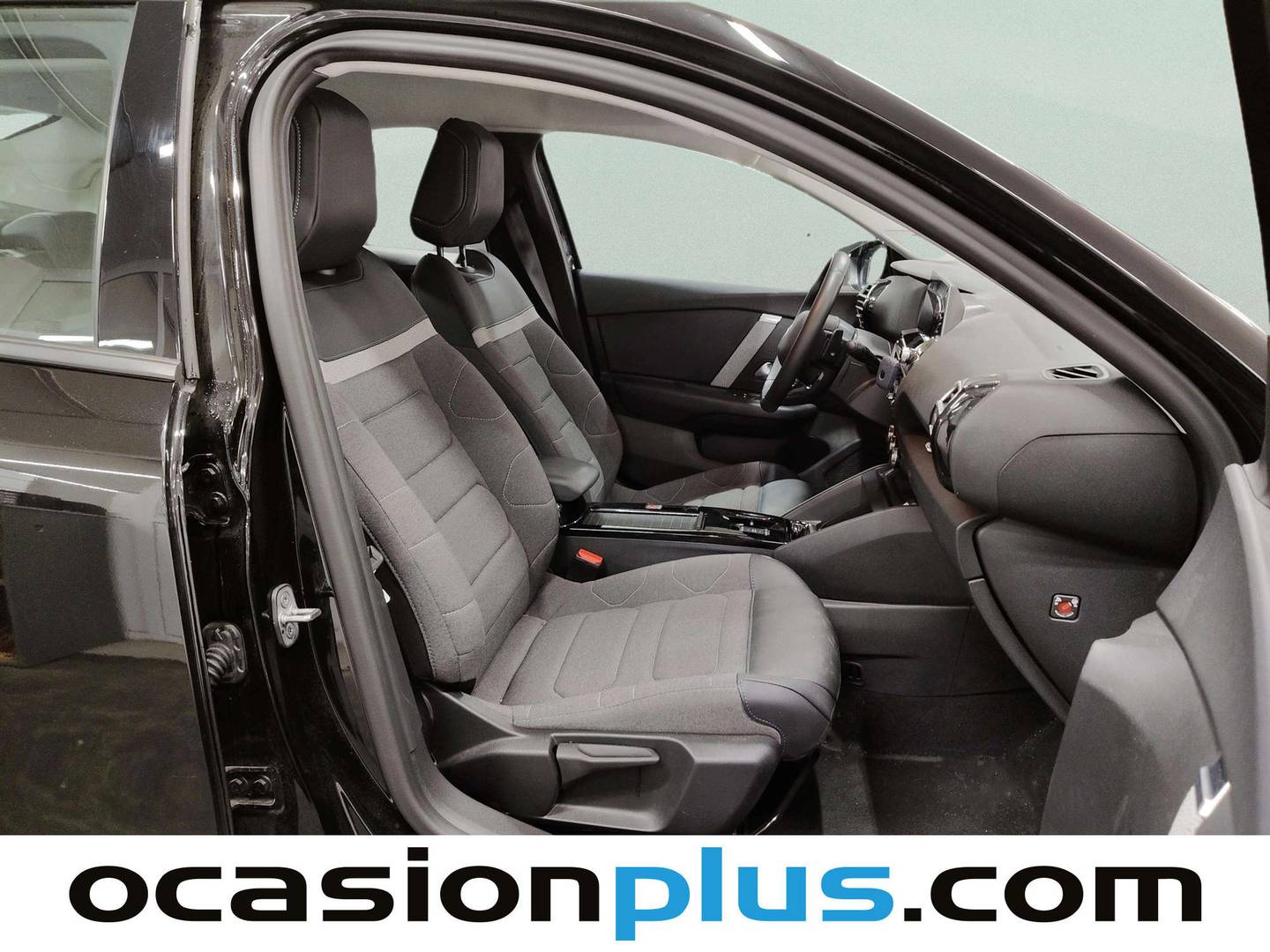 Citroën C4 X Citroën C4 X Hybrid 136 e-DCS6 Plus (136 CV) híbrido