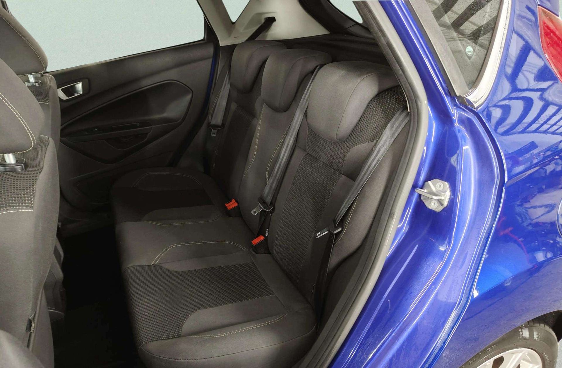 Ford Fiesta 1.0 EcoBoost Titanium - foto 10