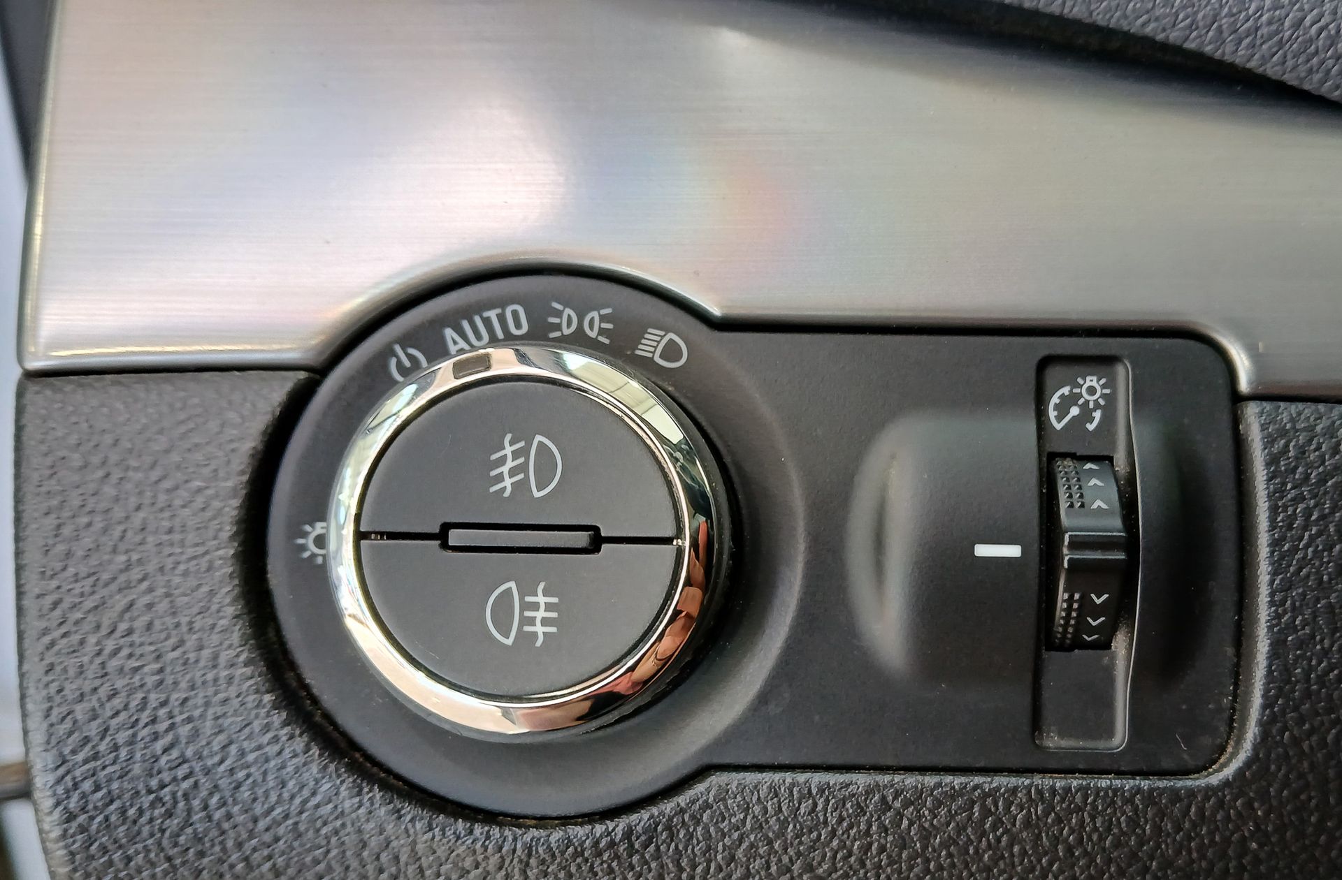 Opel Mokka 1.7 CDTI Excellence 4x2 - foto 24