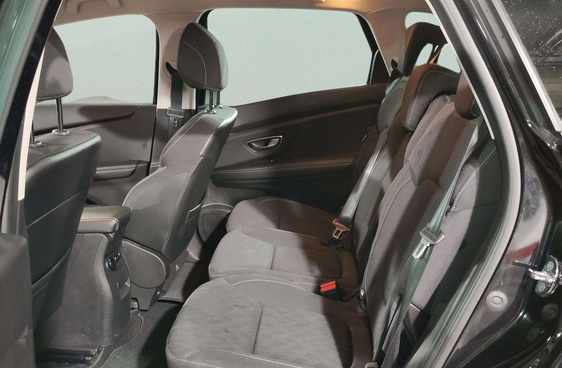 Renault Scénic Limited Energy TCe EDC - foto 16