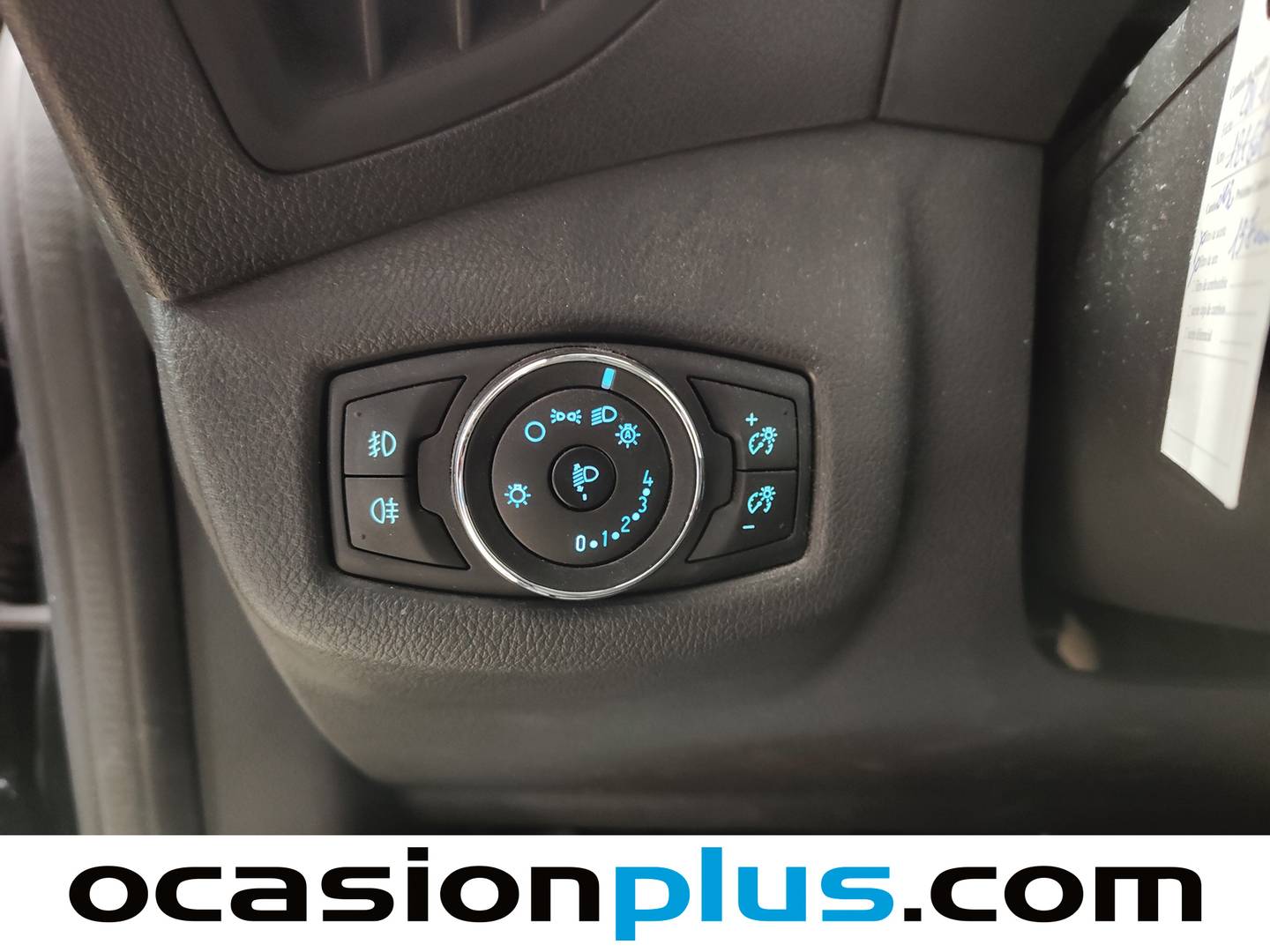 Foto Ford Tourneo Connect Ford Tourneo Connect 1.5 TDCI Titanium (120 CV)