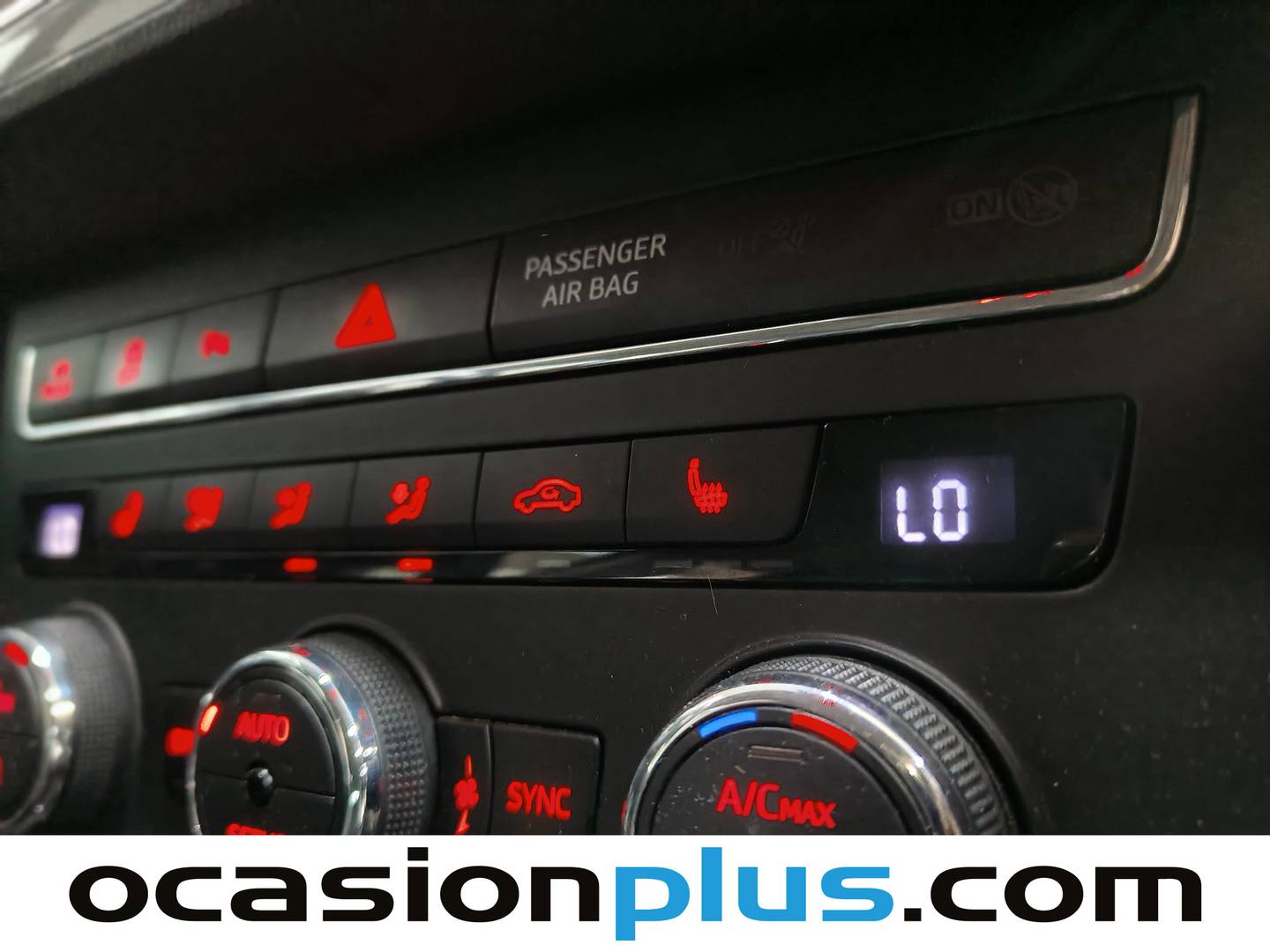 Equipamiento del Seat León Seat León ST 2.0 TDI S&S FR DSG  (184 CV)