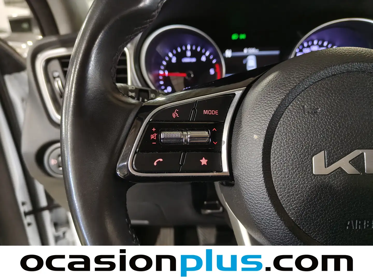 Foto KIA Ceed Kia Ceed 1.6 MHEV iMT Drive (136 CV)