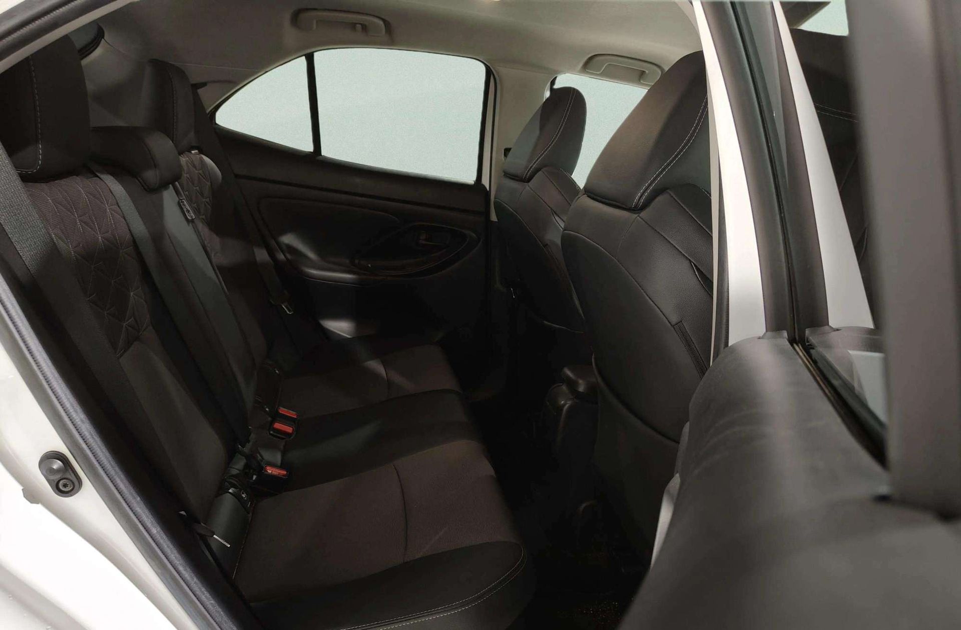 Toyota Yaris Cross 120H Style - foto 19