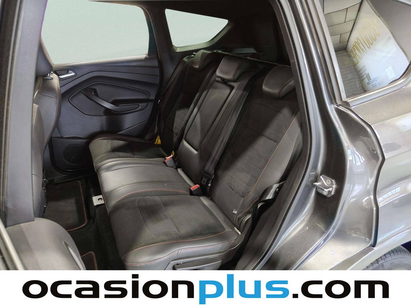 Foto asientos traseros Ford Kuga Ford Kuga 2.0 TDCI ST-LIne Limited Edition 4x2 (150 CV)