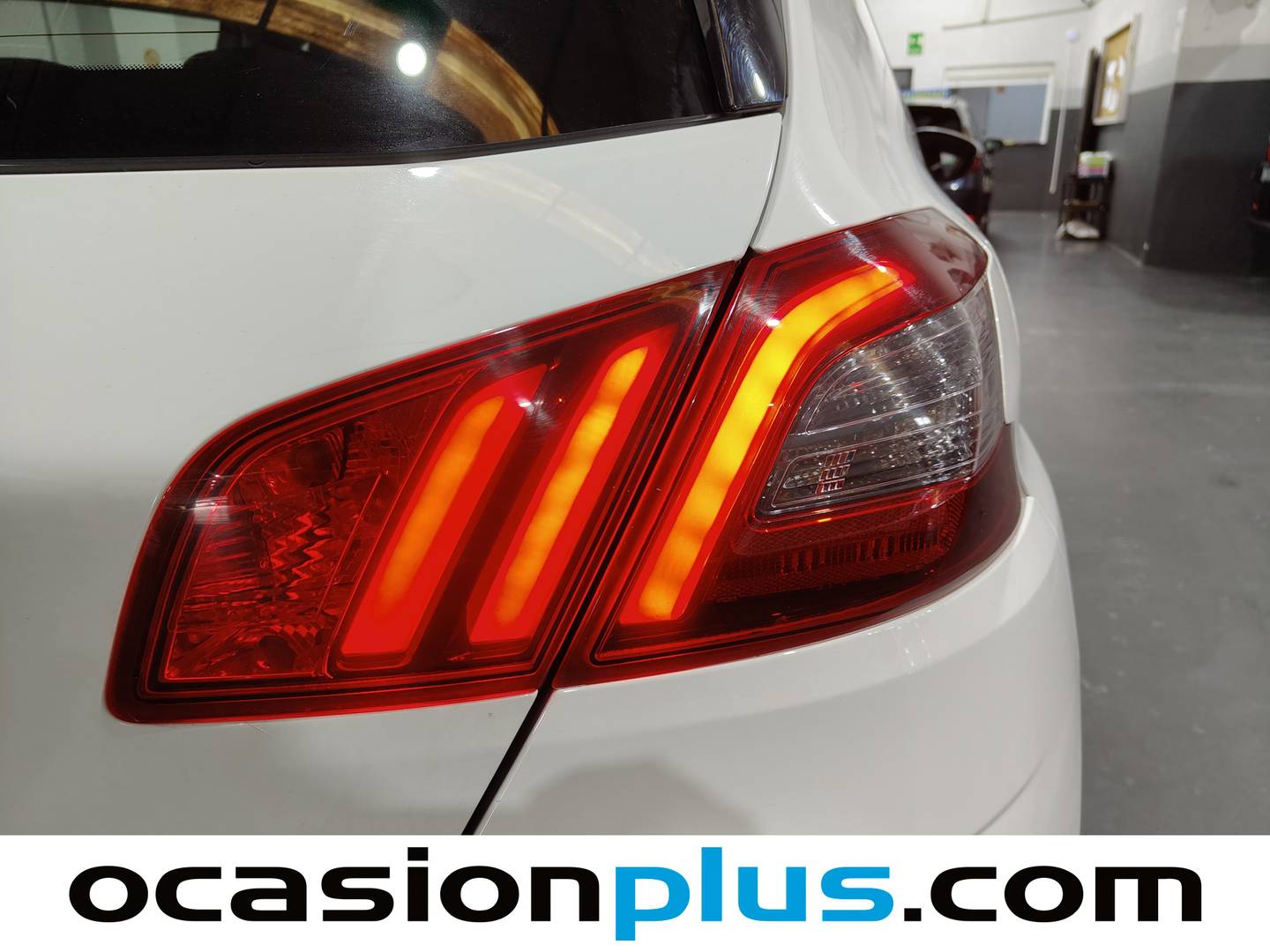 Acabados Peugeot 308 Peugeot 308 BlueHDi 130 Allure (130 CV)