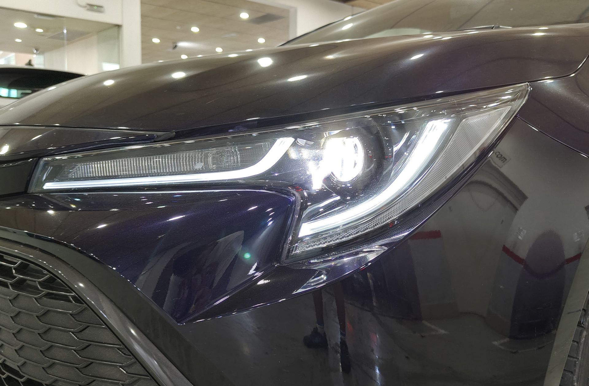 Toyota Corolla 1.8 125H Style E-CVT - foto 12